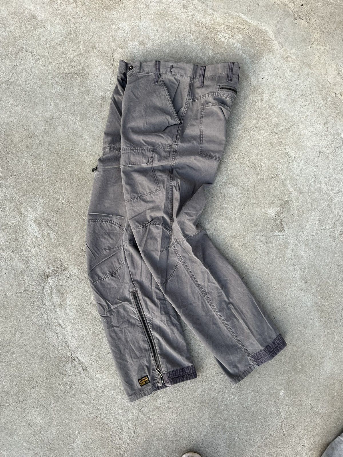 image of G Star Raw x Gstar Vintage G-Star Raw Cargo Pants Ripstop in Khaki Gray, Men's (Size 36)