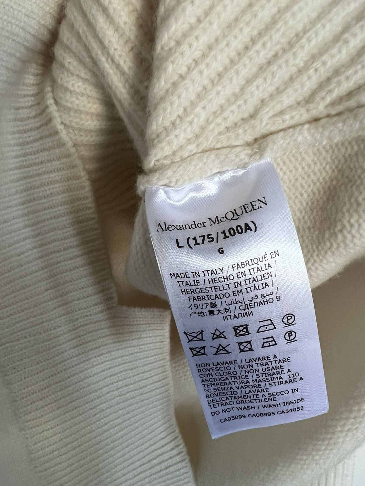 Alexander McQueen $1K+ AW21 mainline asymmetric turtleneck, L, MI Italy Size US L / EU 52-54 / 3 - 21 Thumbnail