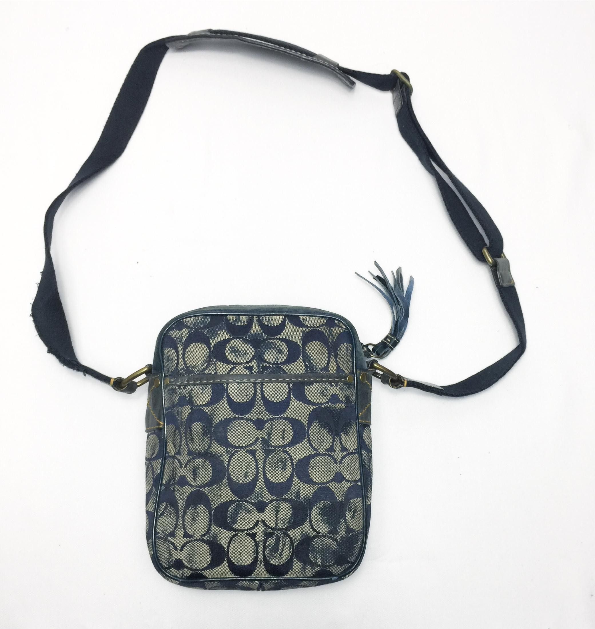 Coach × Vintage Rare Vintage Coach Leather Monogram Sling Bag Size ONE SIZE - 2 Thumbnail