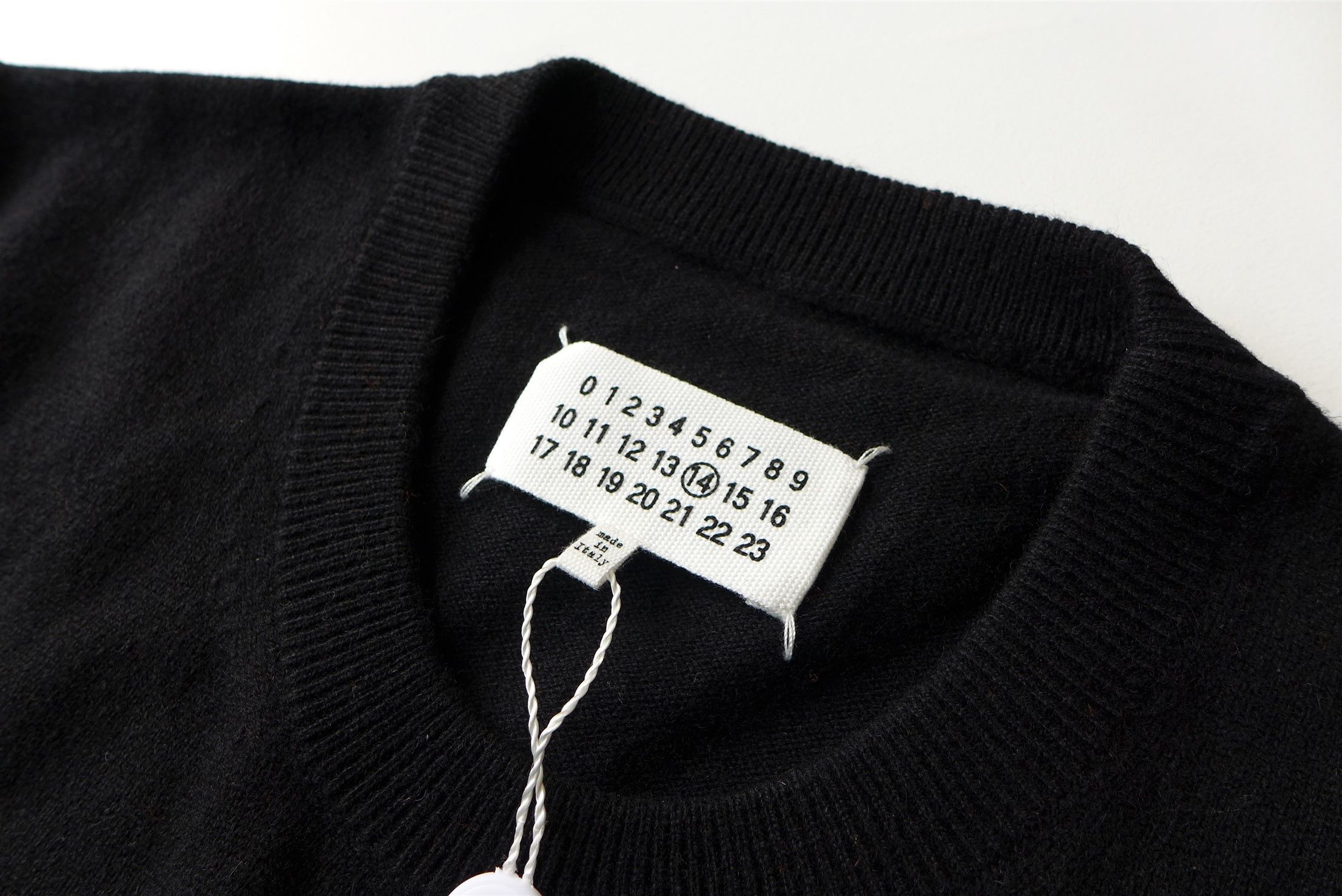 Maison Margiela Margiela Recycled Sweater - Black Cashmere Size US M / EU 48-50 / 2 - 7 Thumbnail