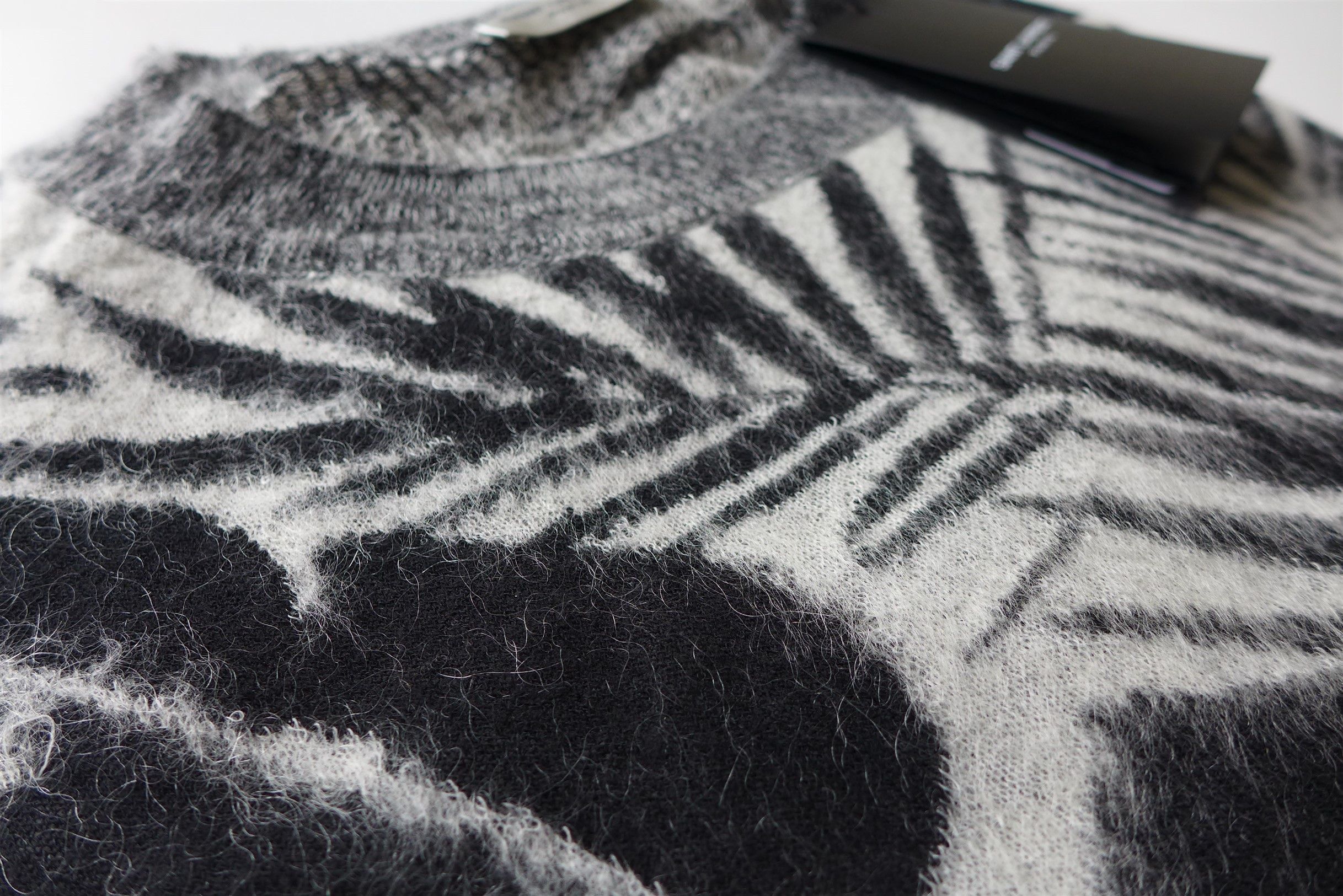 Saint Laurent Paris Saint Laurent Tropical Leaves Intarsia Mohair Sweater Size US M / EU 48-50 / 2 - 10 Thumbnail