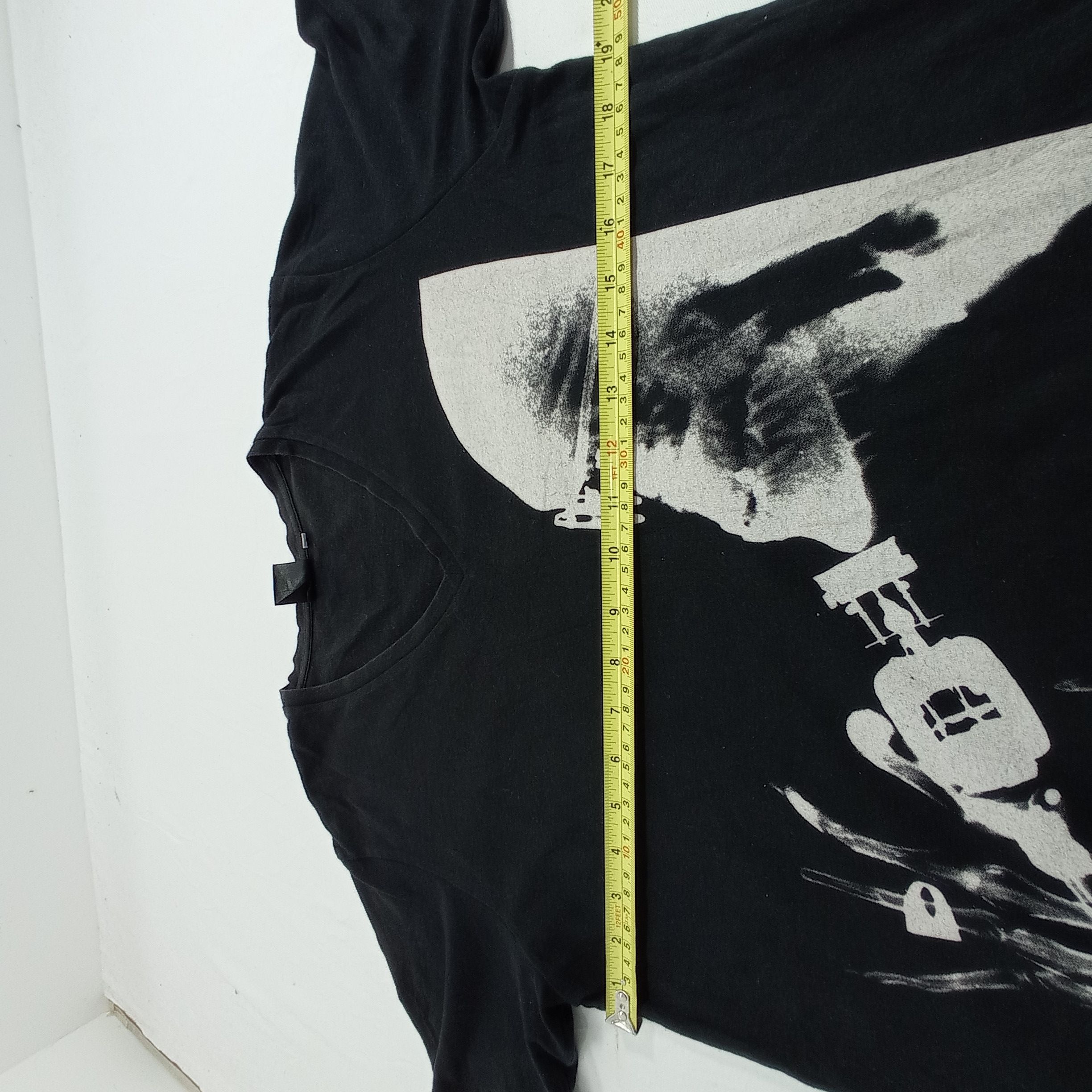 Arts & Science Nasional Geographic V neck T Shirts Size US M / EU 48-50 / 2 - 8 Thumbnail