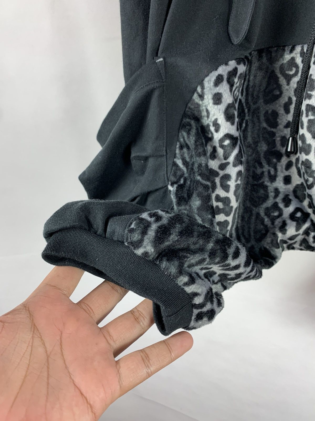 Japanese Brand Vintage Leopard Printed Long Crotch Pants Size US 32 / EU 48 - 7 Thumbnail