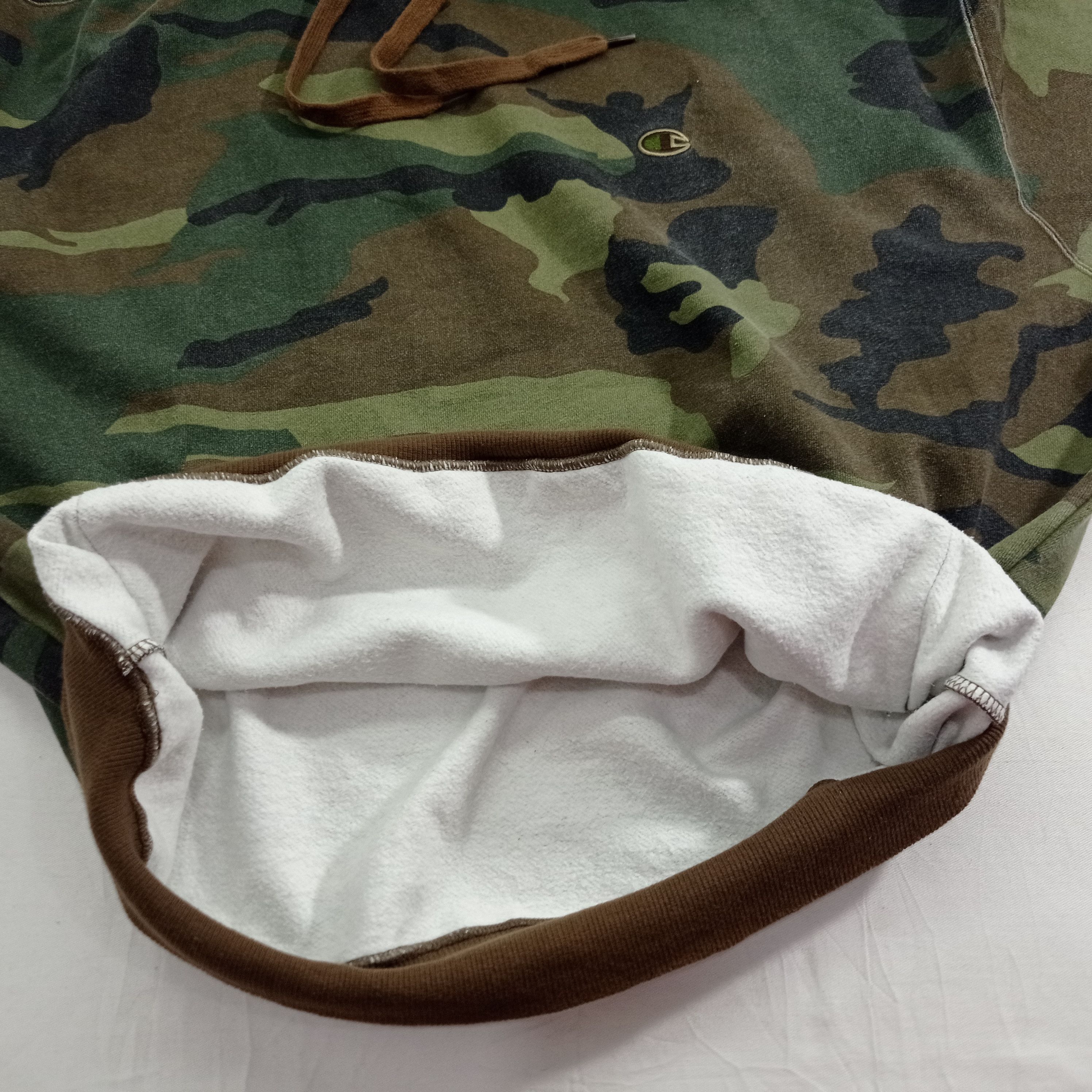 Champion 🔥BIG SIZE🔥 VINTAGE CHAMPION CAMO HOODIE Size US XXL / EU 58 / 5 - 4 Thumbnail