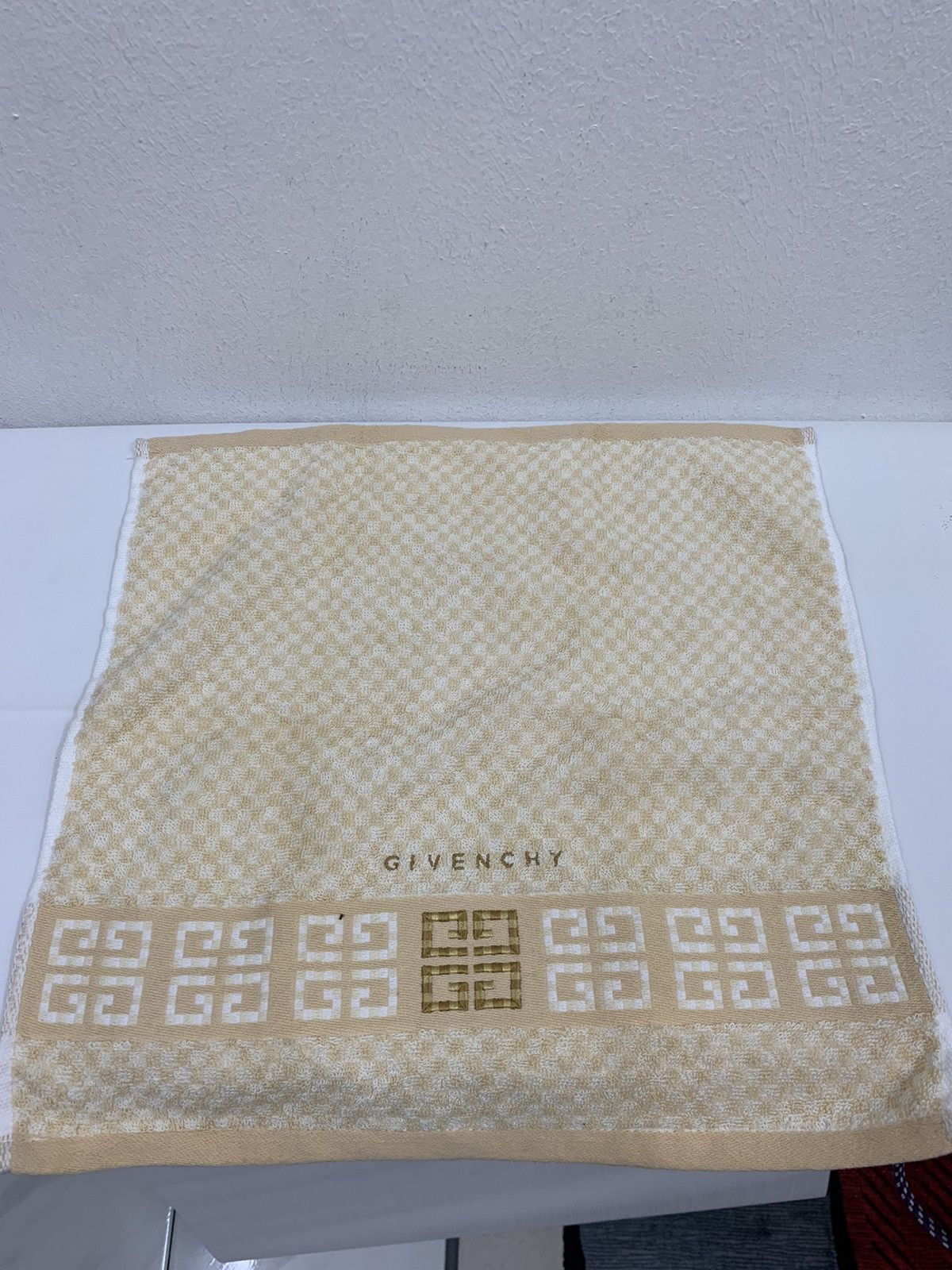 Givenchy Givenchy Small Towel Hankerchief Size ONE SIZE - 4 Thumbnail