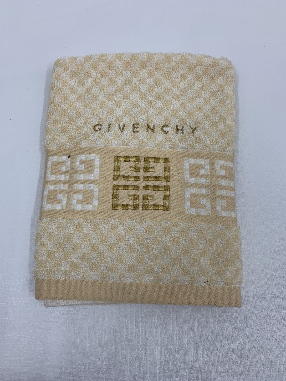 Givenchy Givenchy Small Towel Hankerchief Size ONE SIZE - 1 Thumbnail