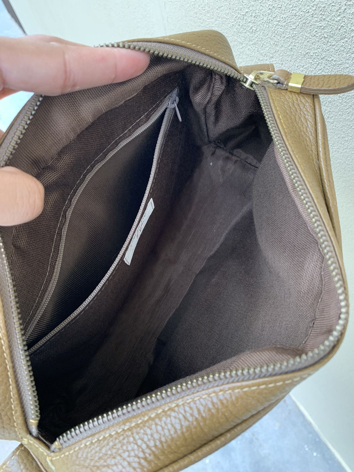 Givenchy Vintage Givenchy Leather Crossbody Sling Bag Size ONE SIZE - 6 Thumbnail