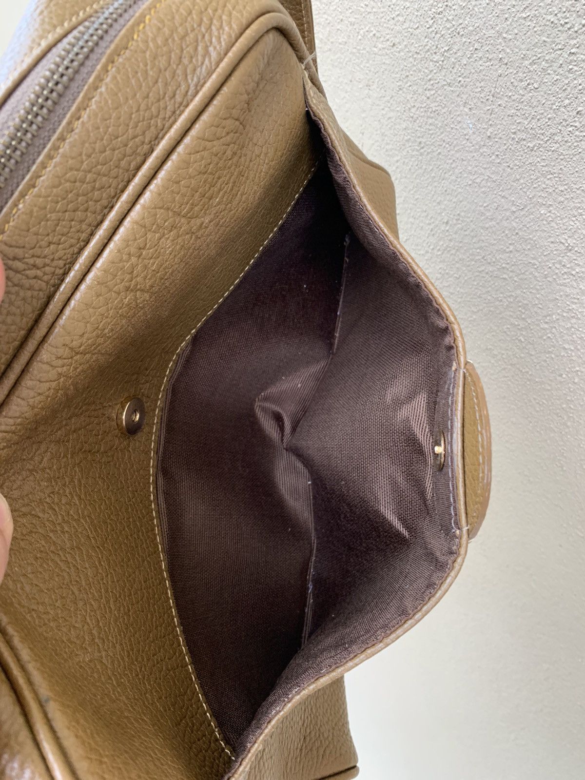 Givenchy Vintage Givenchy Leather Crossbody Sling Bag Size ONE SIZE - 5 Thumbnail