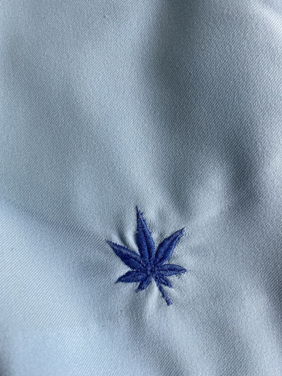 Retrofit Vintage 70’s Boasthers Weed Leaf Baby Blue Poly Short Shorts Size US 34 / EU 50 - 3 Thumbnail