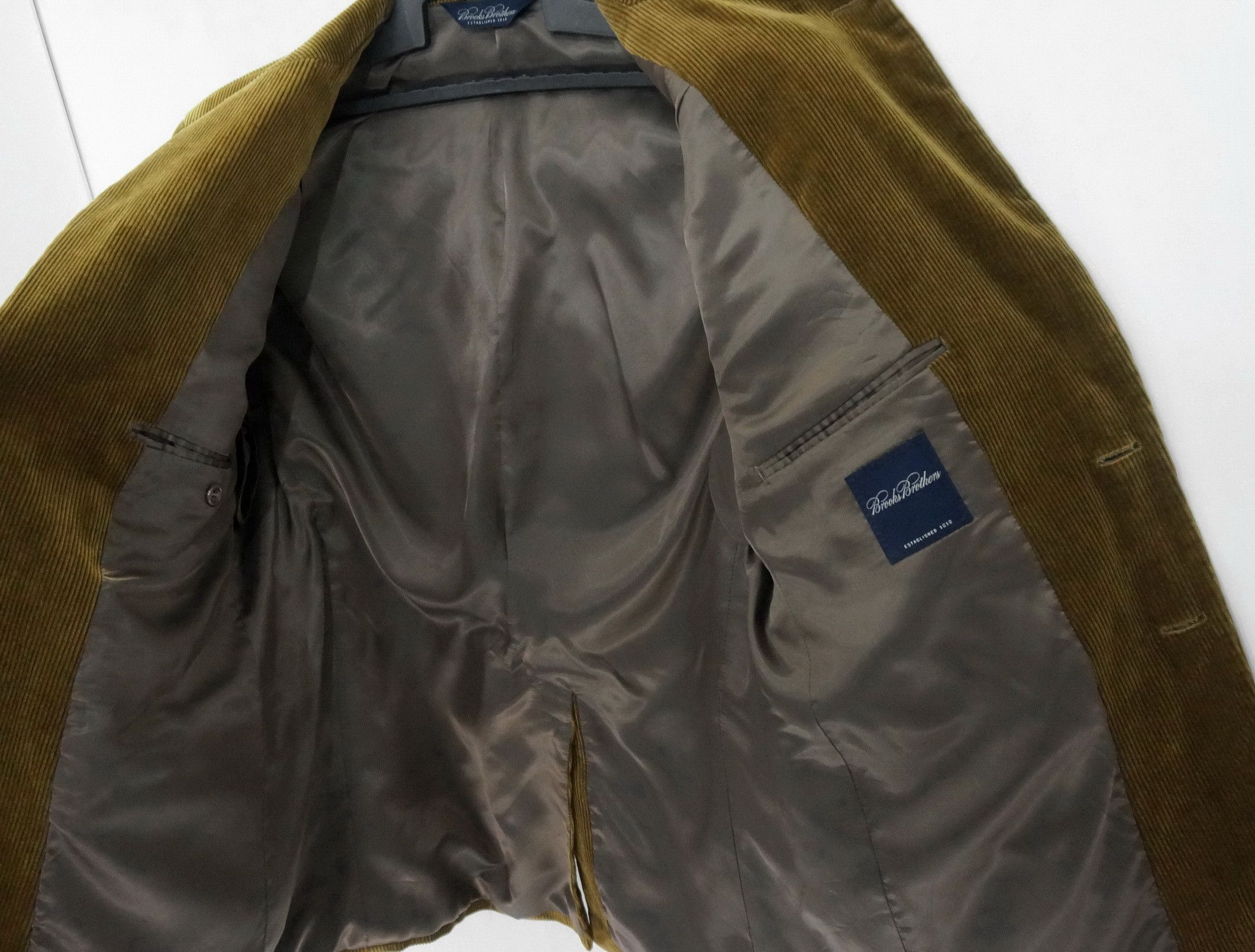 Brooks Brothers BROOKS BROTHERS Shiny Olive Corduroy Blazer Size 40S - 9 Thumbnail