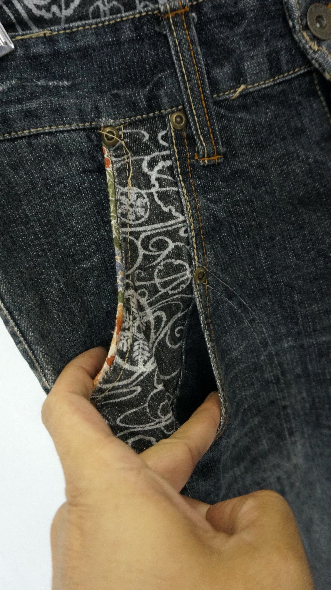 Japanese Brand Vintage GUMU Japan Distressed Jeans Size US 32 / EU 48 - 6 Thumbnail