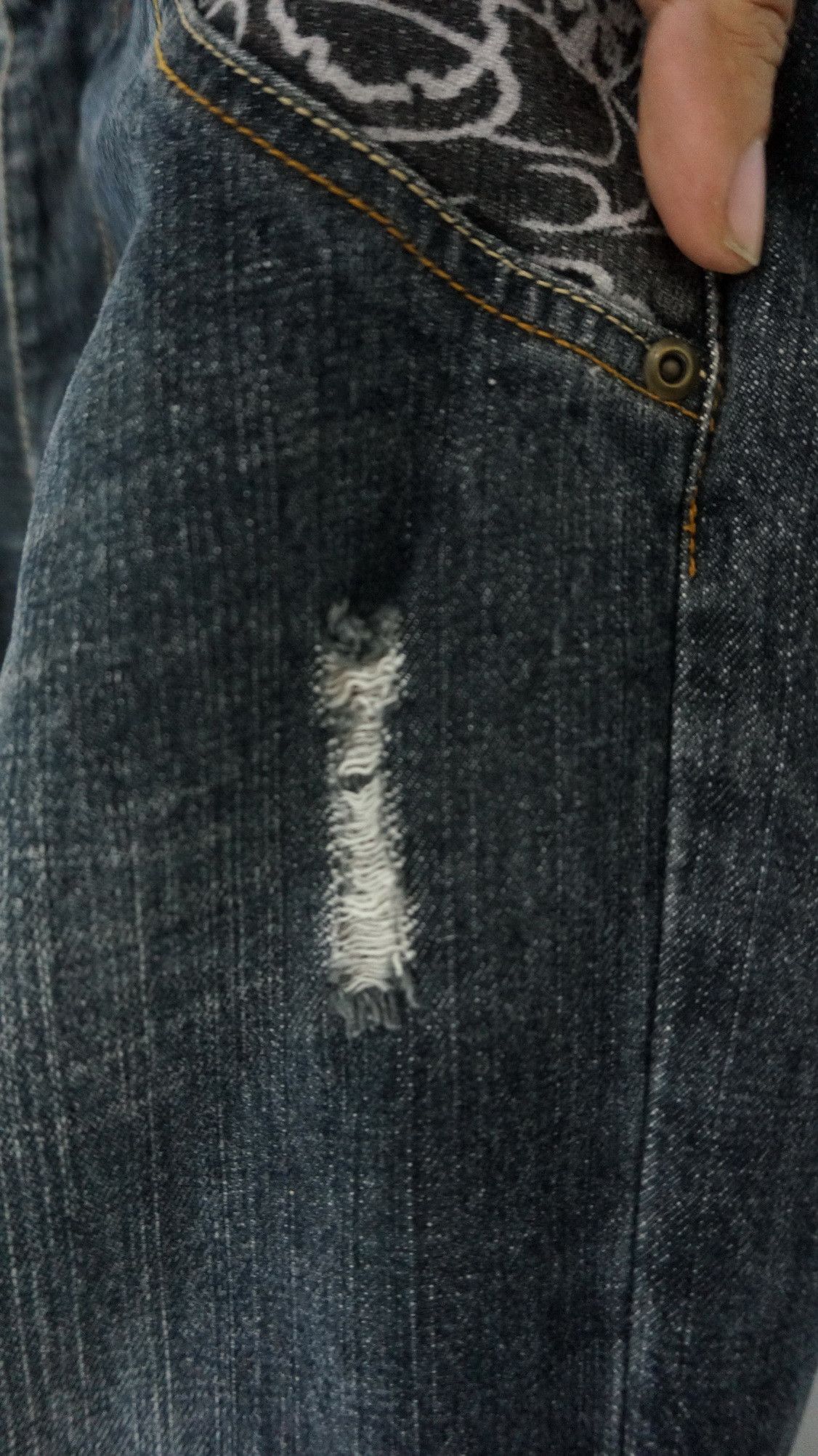 Japanese Brand Vintage GUMU Japan Distressed Jeans Size US 32 / EU 48 - 13 Thumbnail