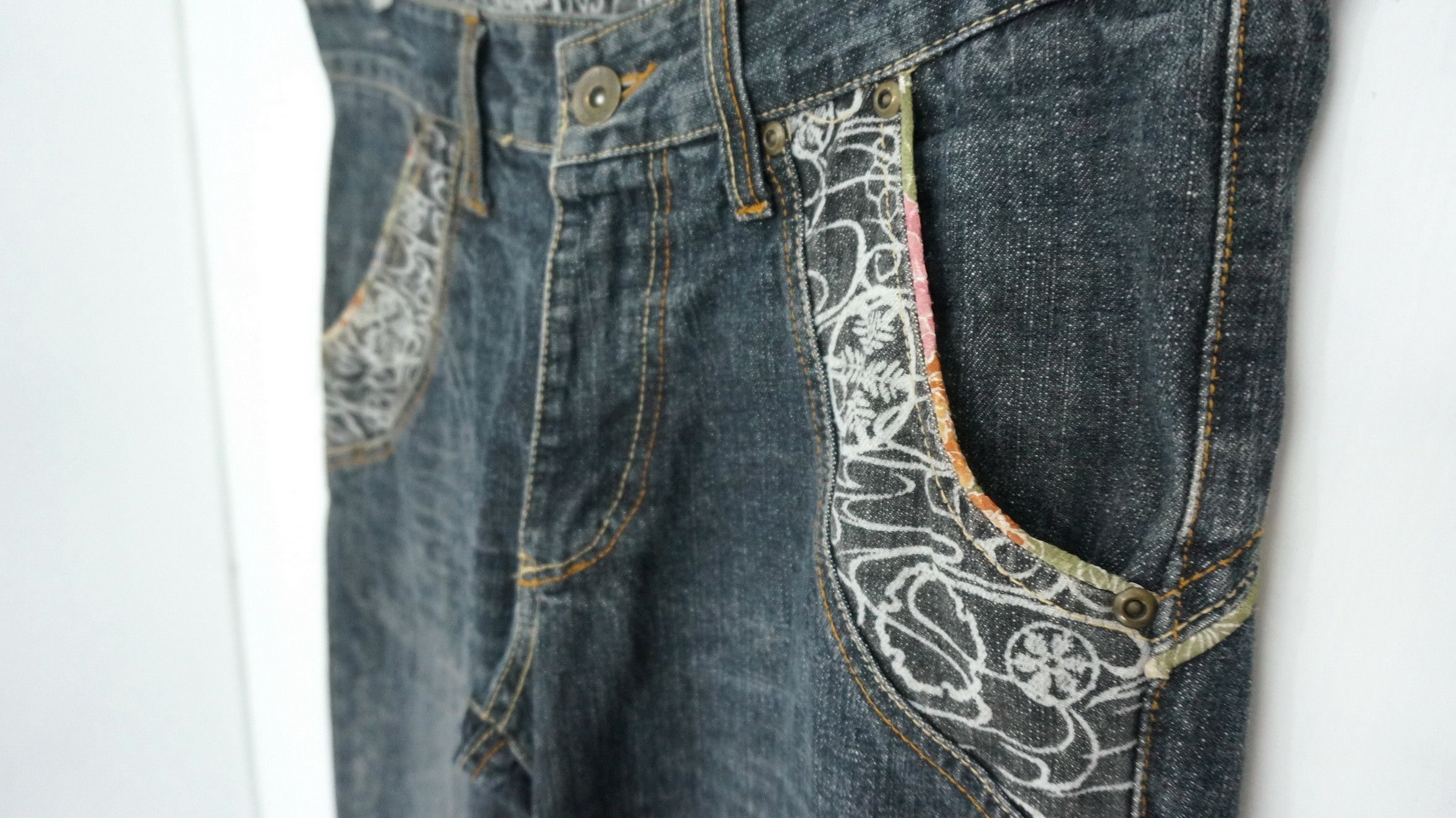 Japanese Brand Vintage GUMU Japan Distressed Jeans Size US 32 / EU 48 - 5 Thumbnail