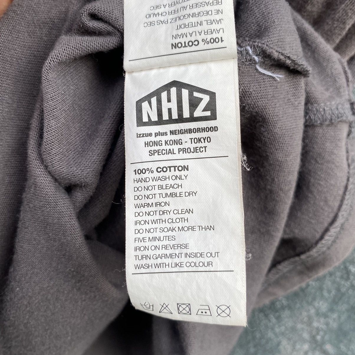 Neighborhood THRASHED Faded Neighbourhood ERD GRUNGE LGB CDG TEE Size US L / EU 52-54 / 3 - 5 Thumbnail