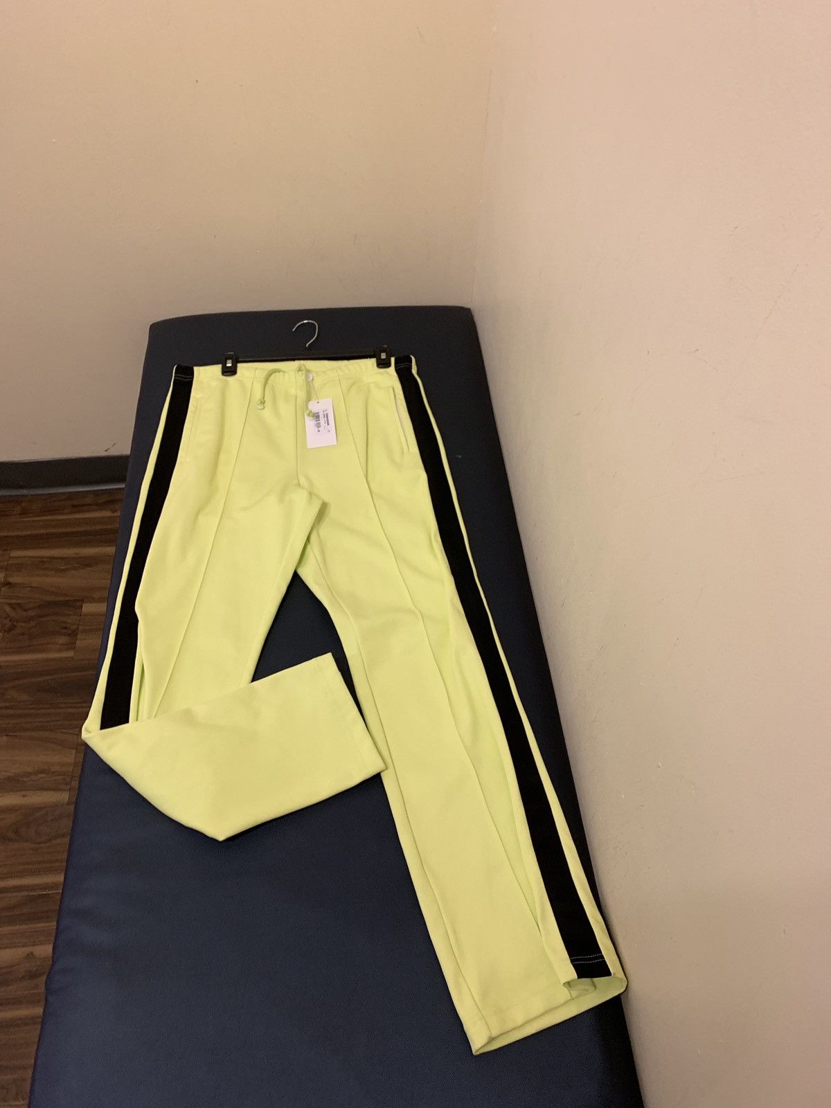 Maison Margiela Highlighter Yellow Joggers With Black Trim Size US 32 / EU 48 - 2 Thumbnail