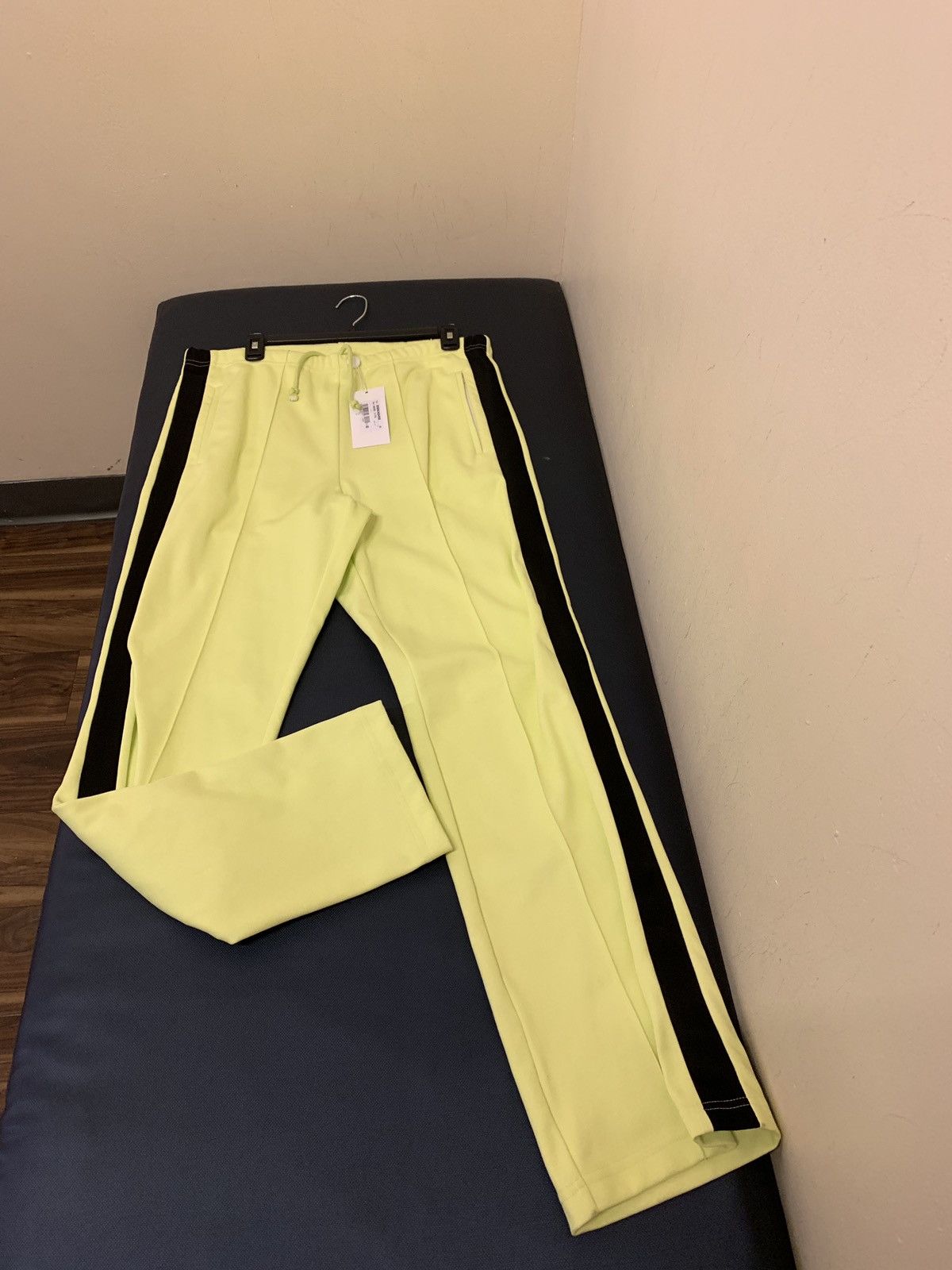 Maison Margiela Highlighter Yellow Joggers With Black Trim Size US 32 / EU 48 - 3 Thumbnail