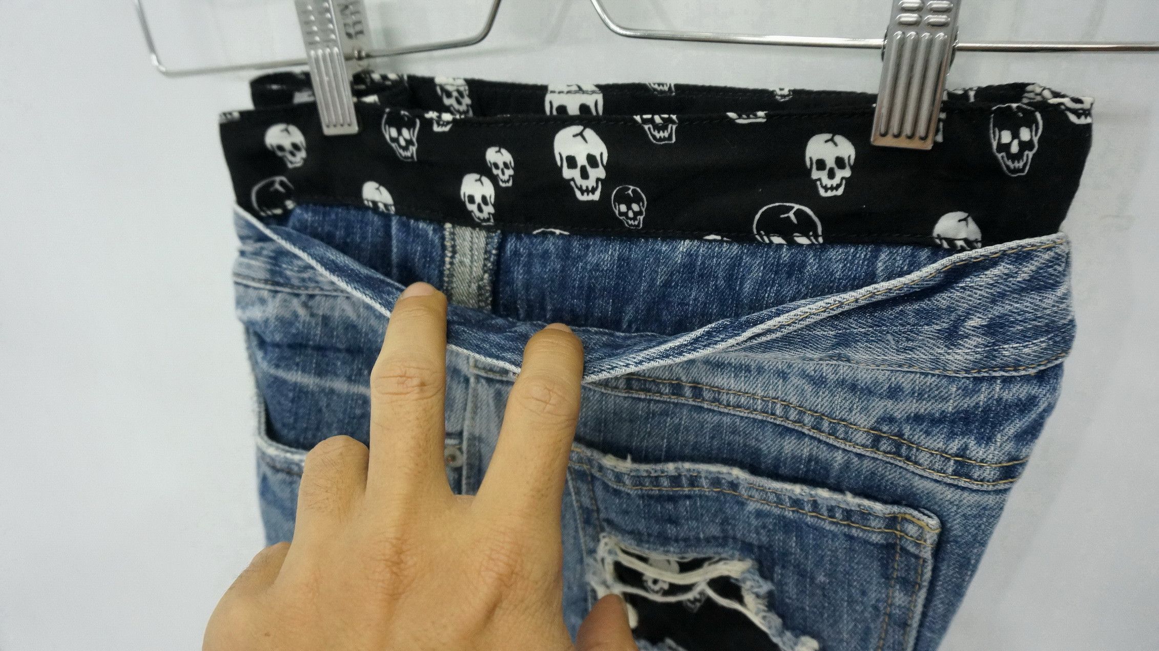 Japanese Brand Vtg Skull Design Japan PLAYCHESS Shortrise Jeans Size US 28 / EU 44 - 12 Thumbnail
