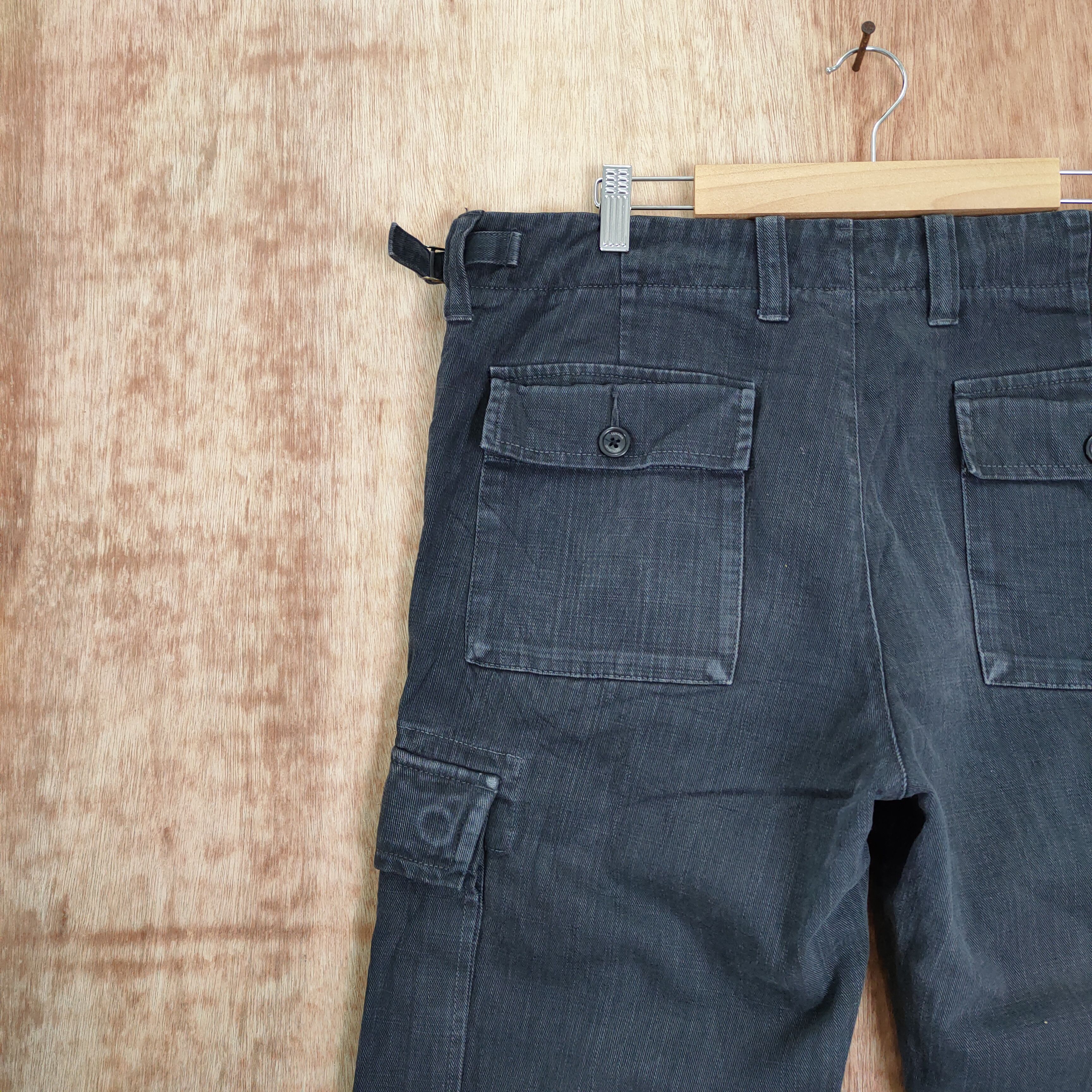 Vintage VINTAGE JAPANESE BLACK CARGO PANTS Size US 34 / EU 50 - 13 Thumbnail