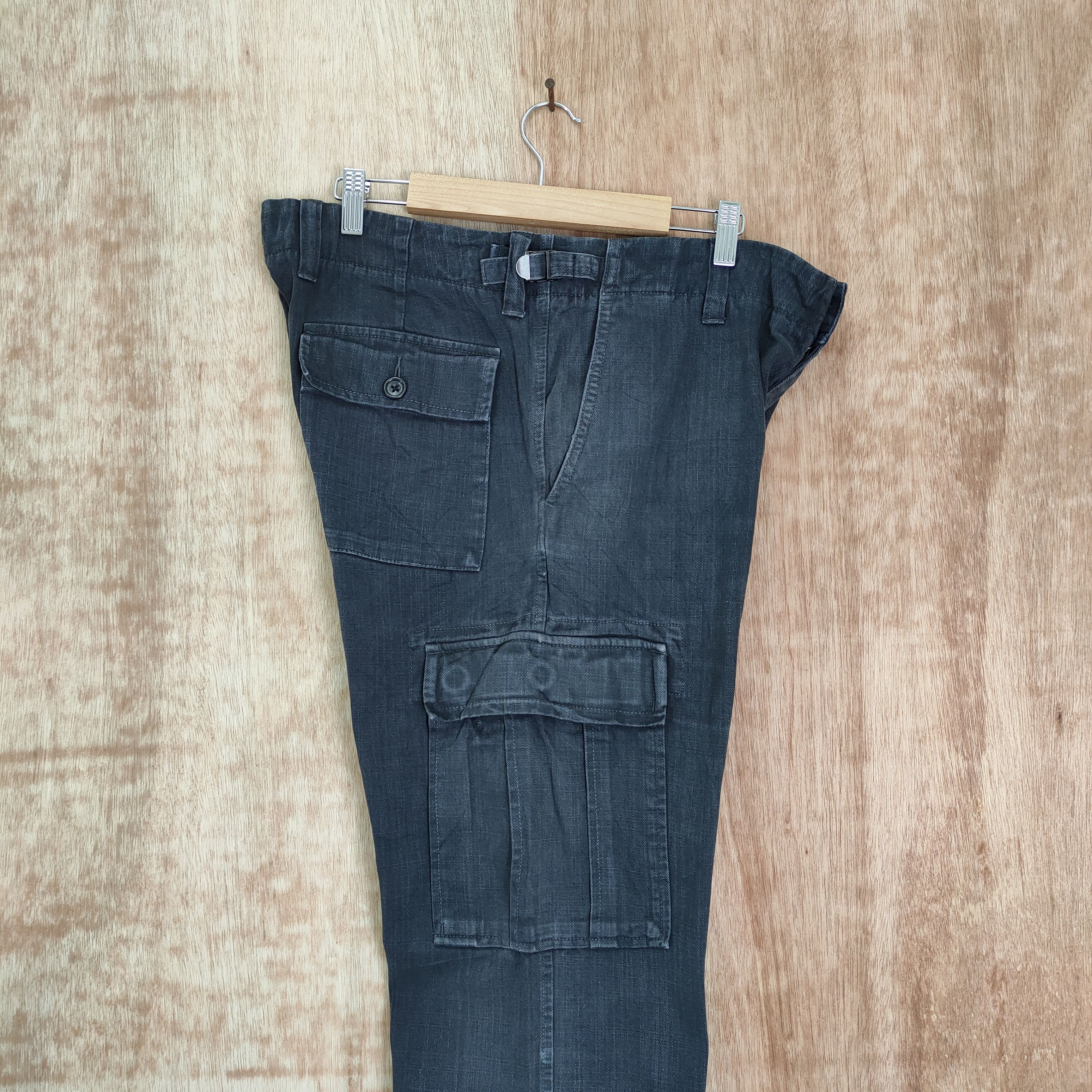 Vintage VINTAGE JAPANESE BLACK CARGO PANTS Size US 34 / EU 50 - 8 Thumbnail