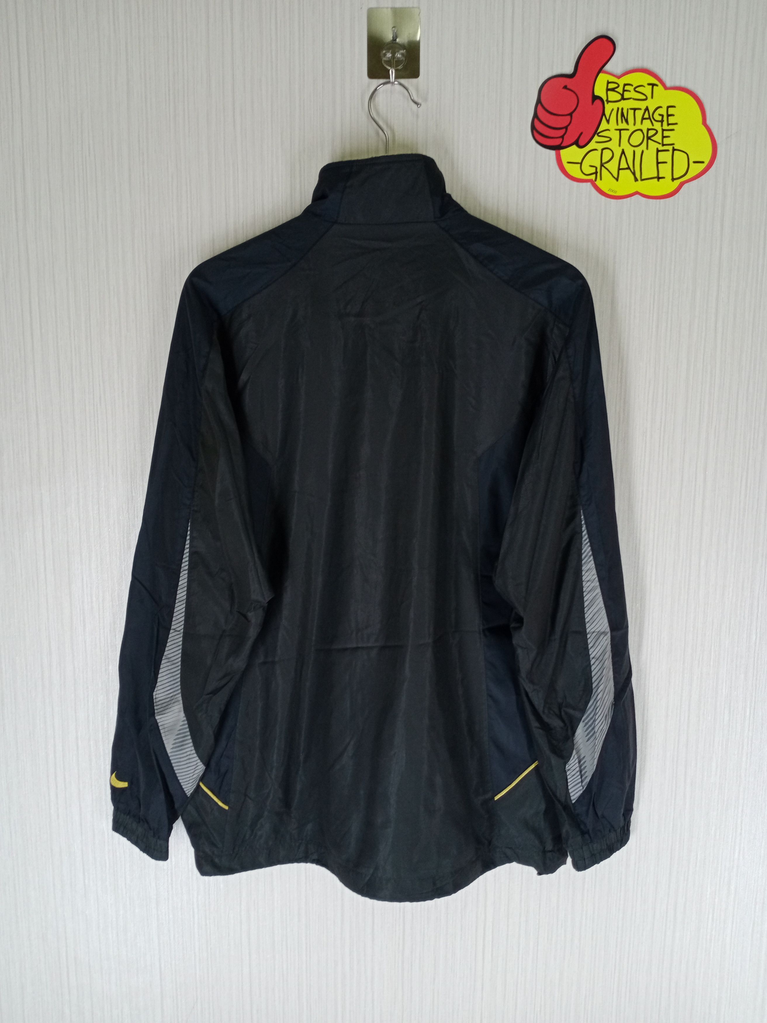 Nike Vintage Nike Jacket Size US M / EU 48-50 / 2 - 3 Thumbnail