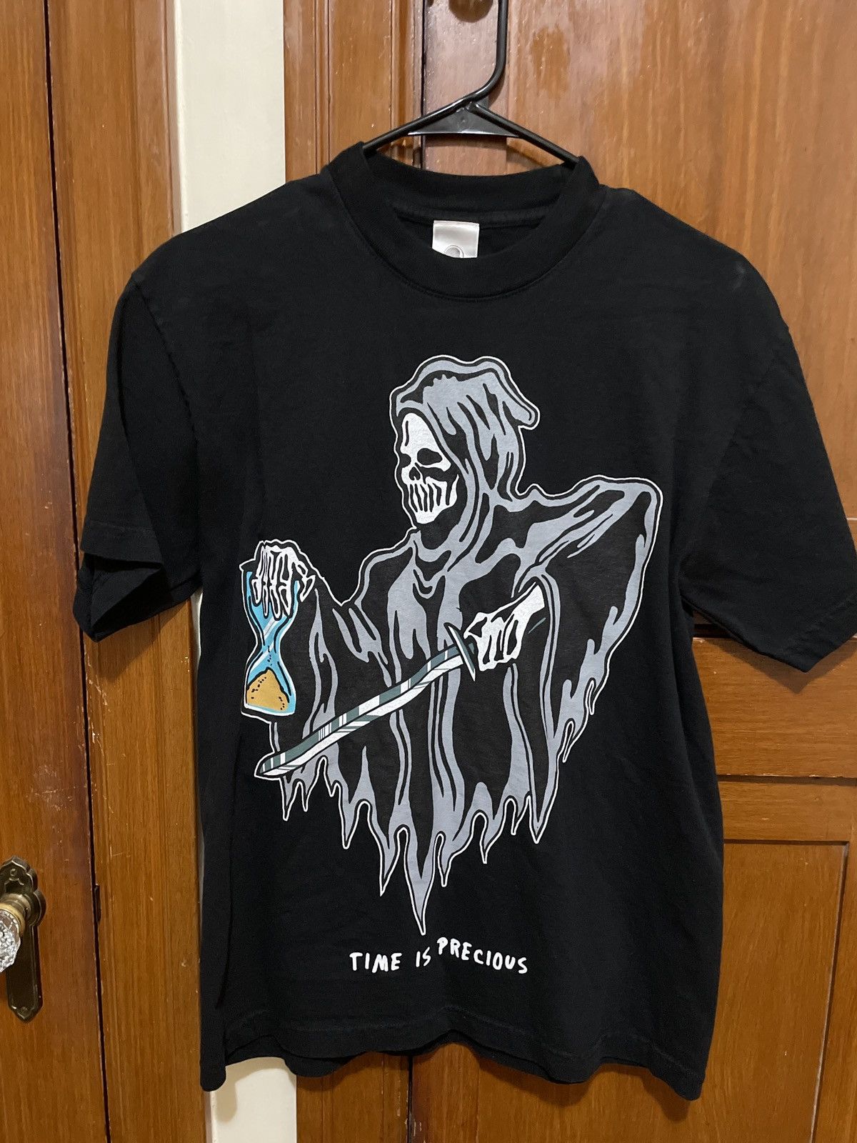 Warren Lotas Warren Lotas "Time is Precious" T-Shirt Size US S / EU 44-46 / 1 - 1 Thumbnail
