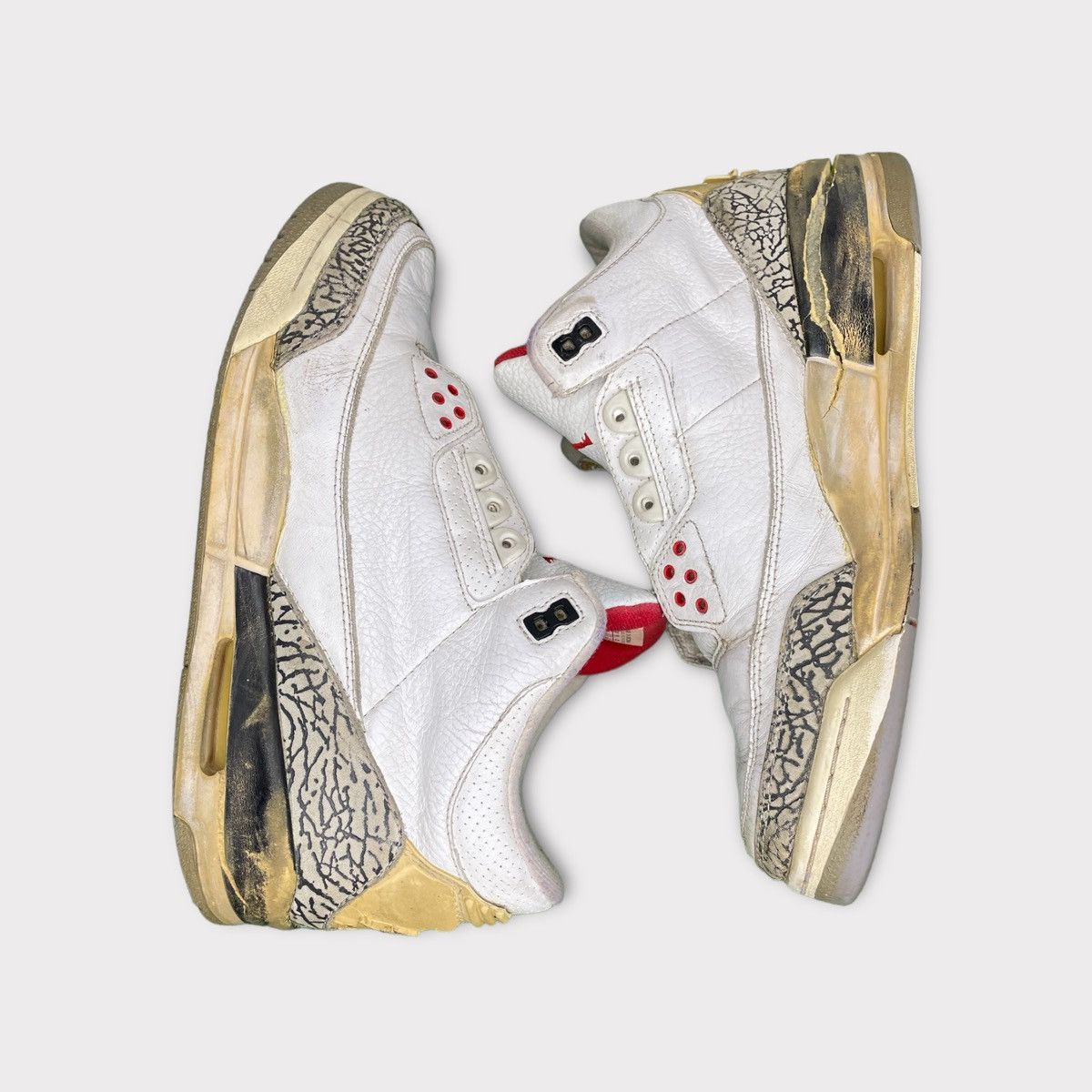 Jordan Brand Nike Air Jordan 3 White Cement 2003 Sz 11.5 Size US 11.5 / EU 44-45 - 4 Thumbnail