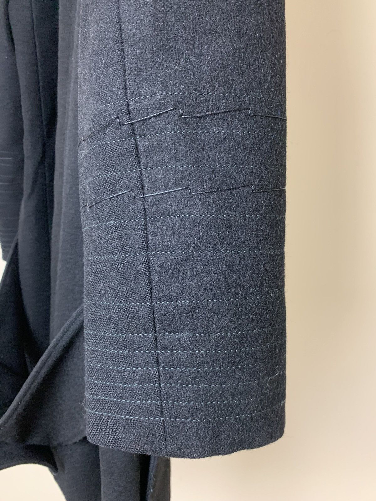 Dior × Hedi Slimane Dior Homme AW03 "Luster" Heavy Black Coat Size US M / EU 48-50 / 2 - 13 Thumbnail