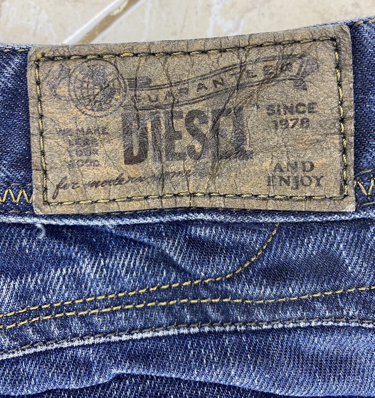 Diesel Industry Lowky Regular Straight Low Waist Denim