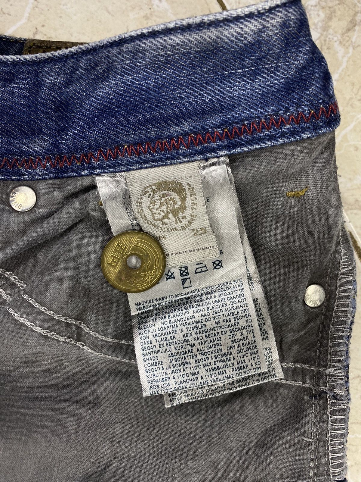 Diesel Industry Lowky Regular Straight Low Waist Denim