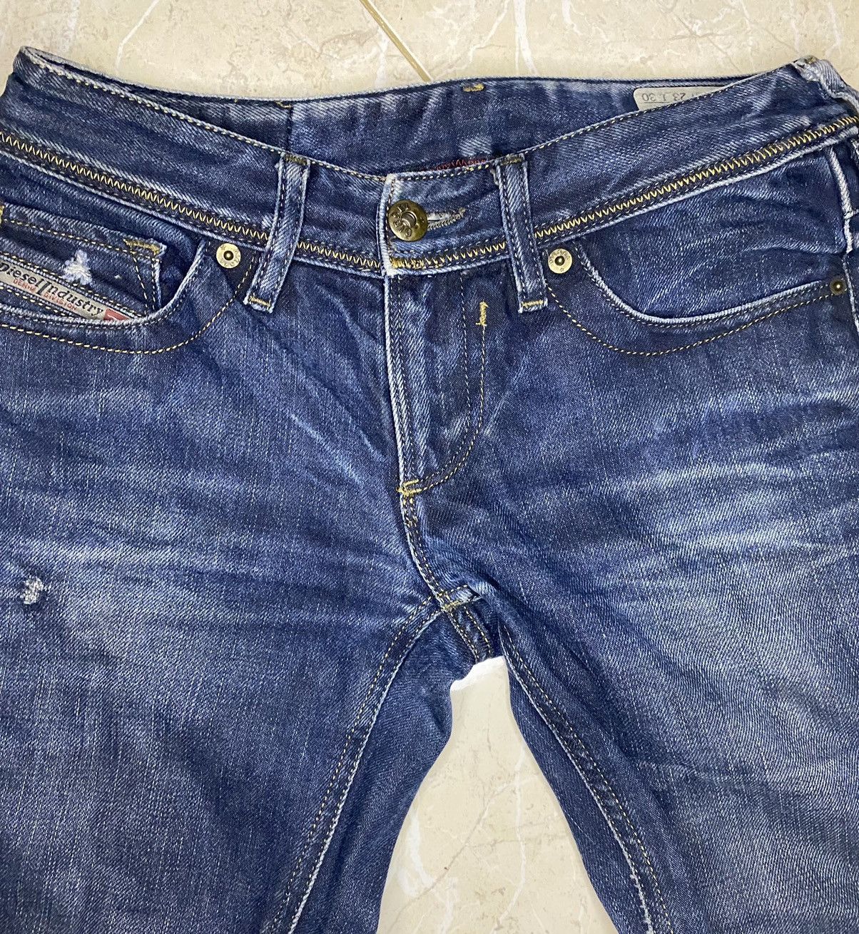 Diesel Industry Lowky Regular Straight Low Waist Denim