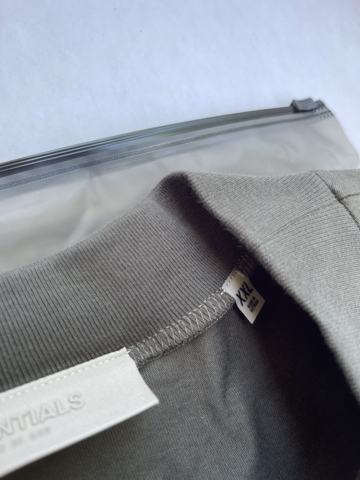 FOG × Fear of God × Pacsun FOG - Essentials Fear Of God Off Black FW22 T-Shirt Sz (XXL) Size US XXL / EU 58 / 5 - 6 Thumbnail
