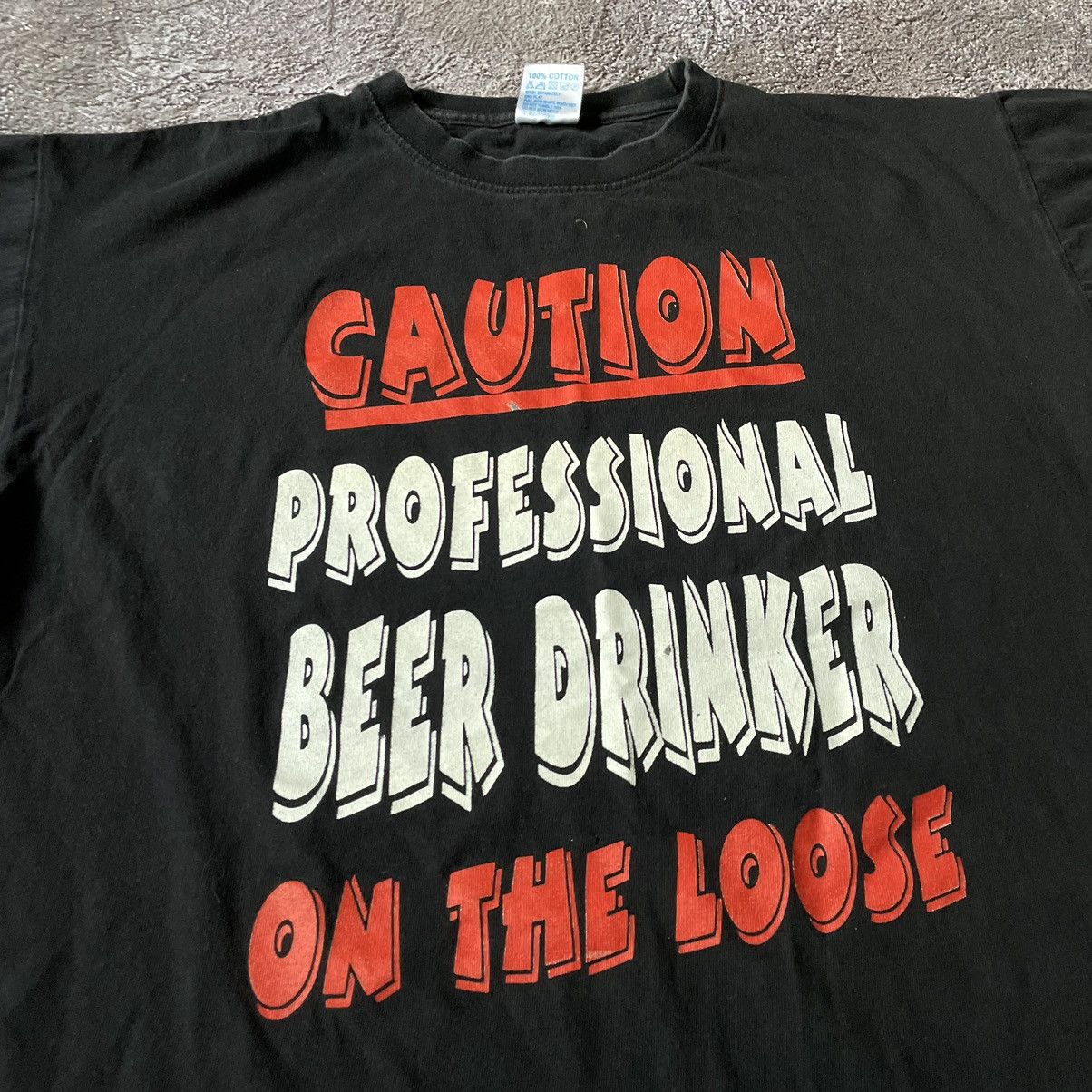 Vintage Vintage Y2K Graphic Tee Caution Beer Drinker Funny Streetwea Size US XL / EU 56 / 4 - 6 Thumbnail