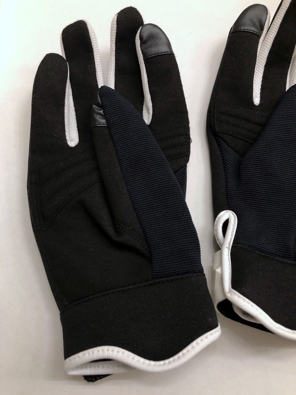 Undercover rare runway HAL Laboratories gloves Size ONE SIZE - 5 Thumbnail