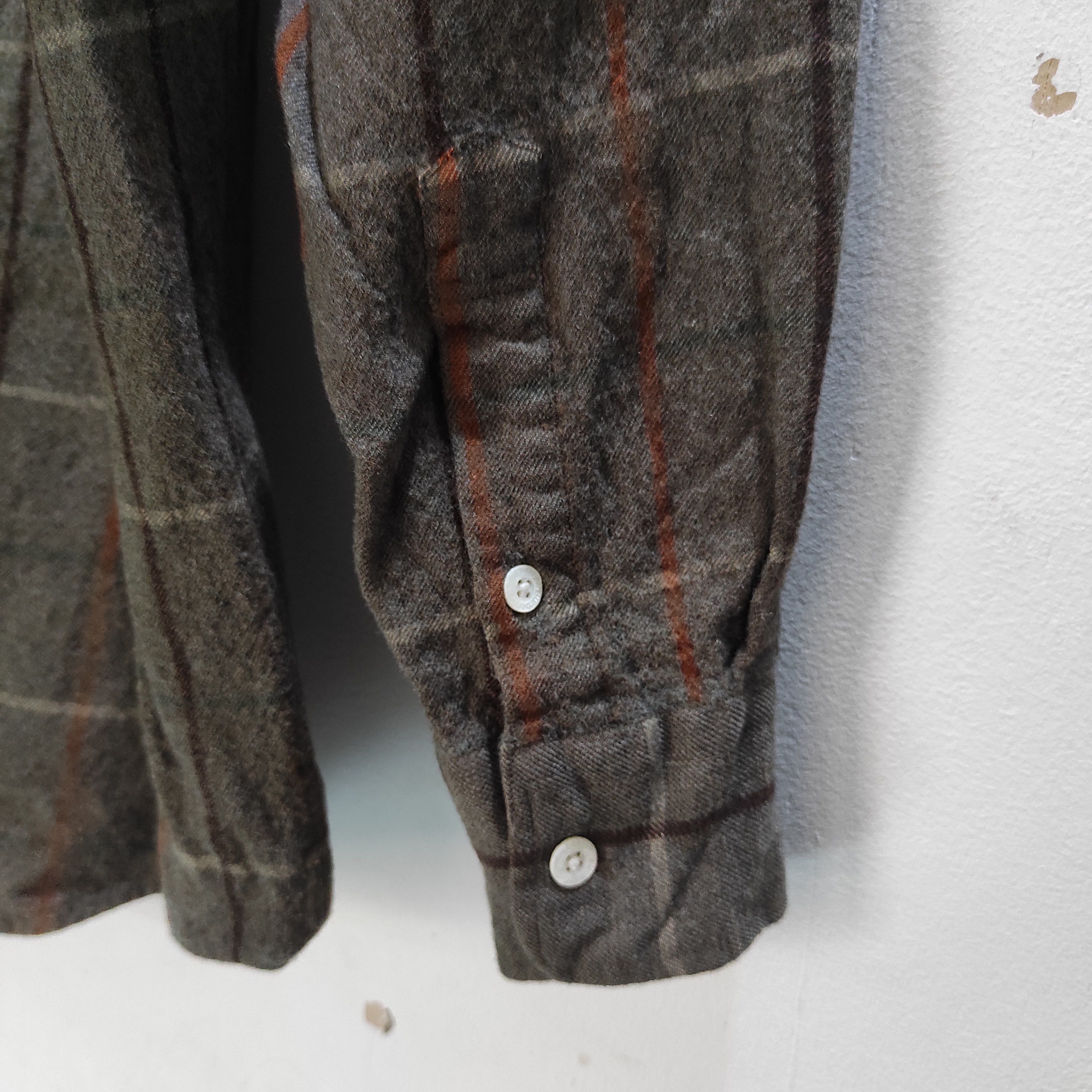 Burberry Vintage Burberrys Flannel shirt Size US S / EU 44-46 / 1 - 12 Thumbnail