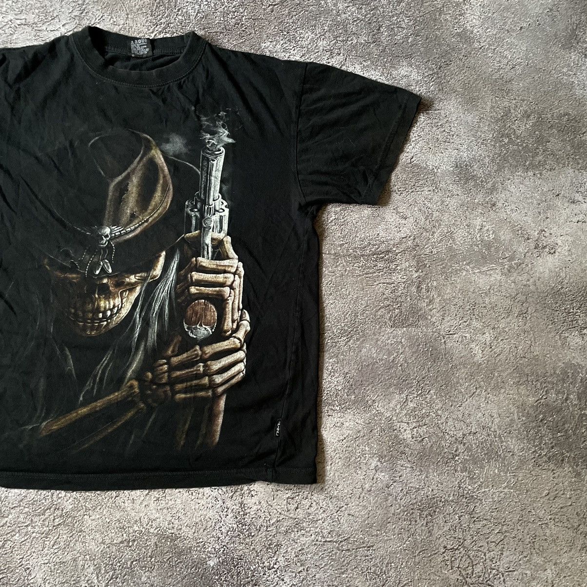 Vintage Vintage 90s Skull Pistol Graphic Tee Dark Horror Grunge L Size US L / EU 52-54 / 3 - 3 Thumbnail