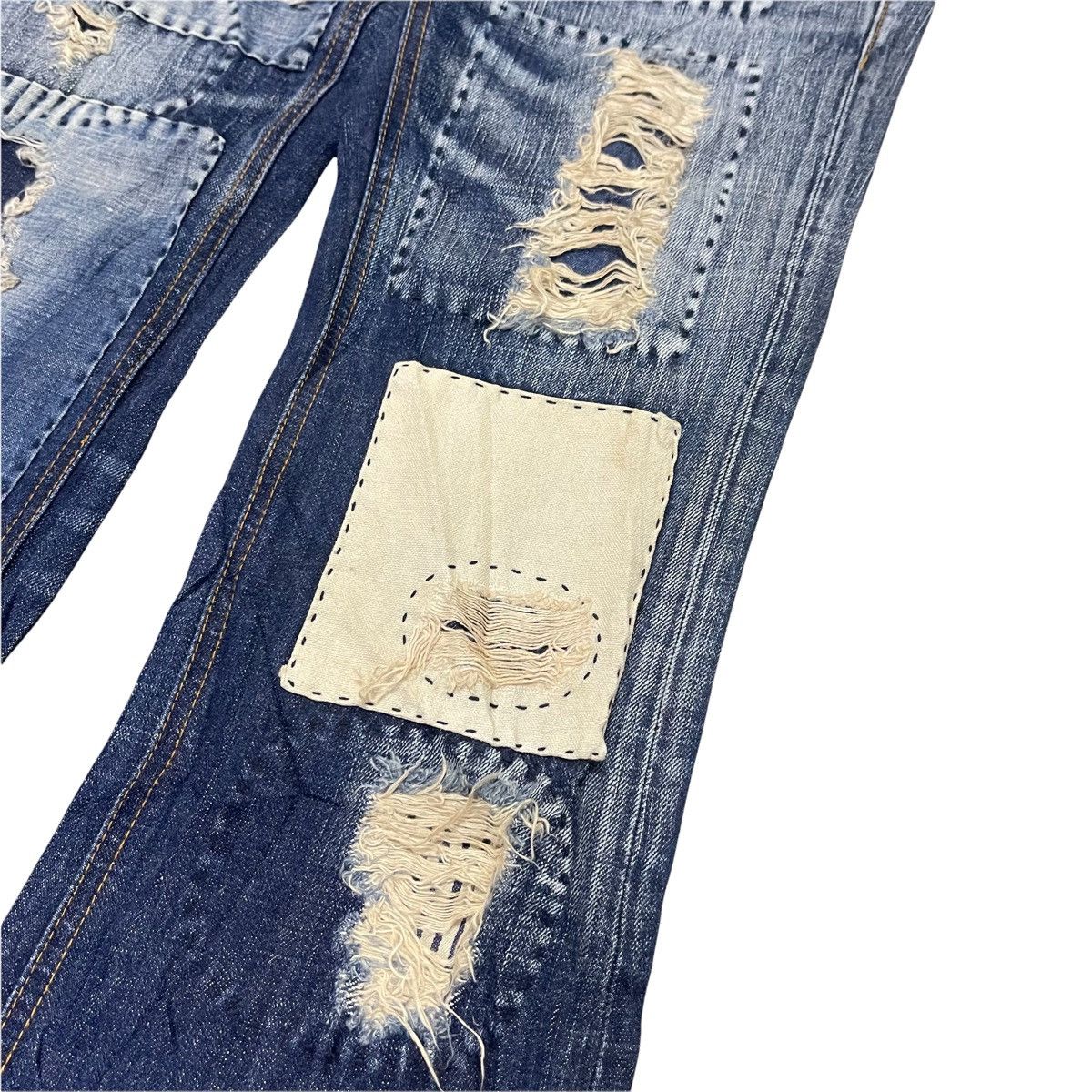 Vintage Patchwork Sashiko Patches Distressed Flare Bootcut Jeans Size US 33 - 4 Thumbnail