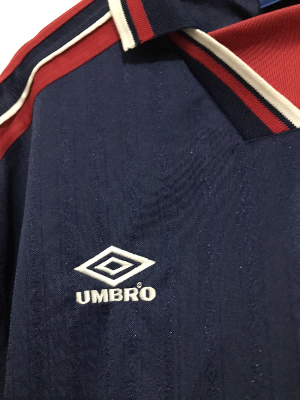 Umbro Umbro official England Jersey Shirt Size US L / EU 52-54 / 3 - 4 Thumbnail
