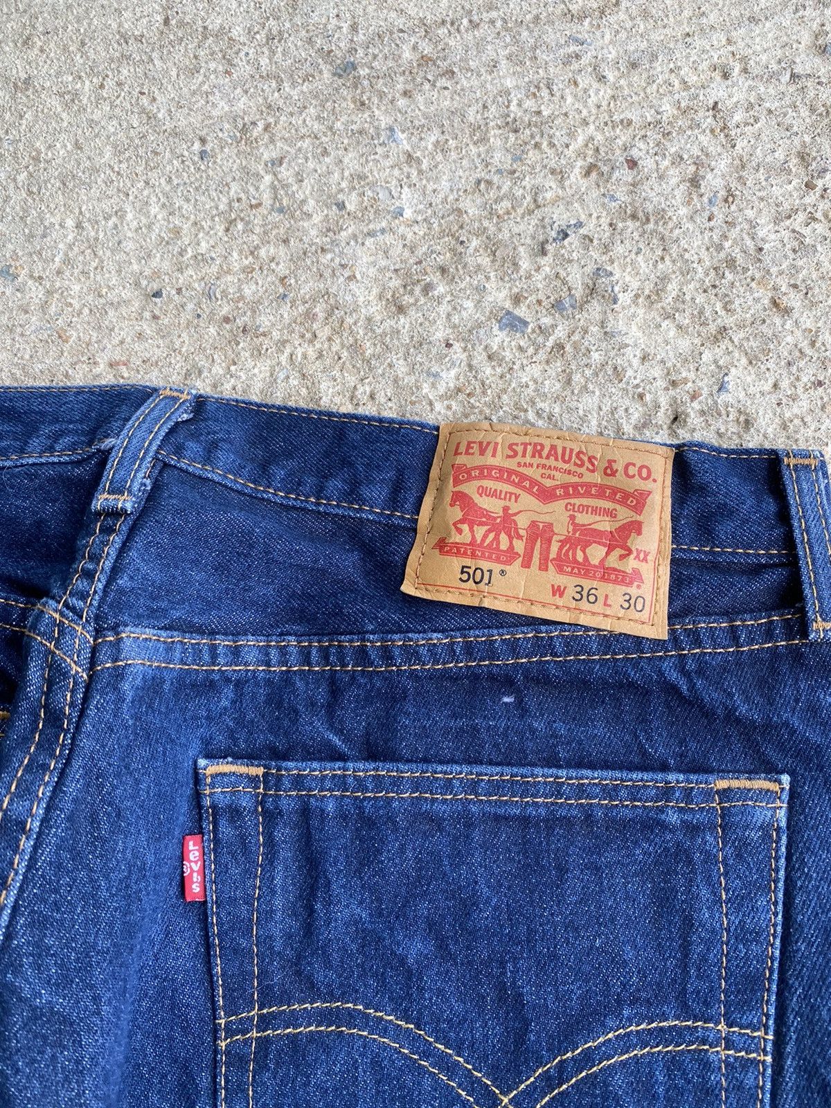 Levi's × Vintage Vintage Y2K Crazy Levi’s 501 Blue Jeans Size US 34 / EU 50 - 2 Thumbnail