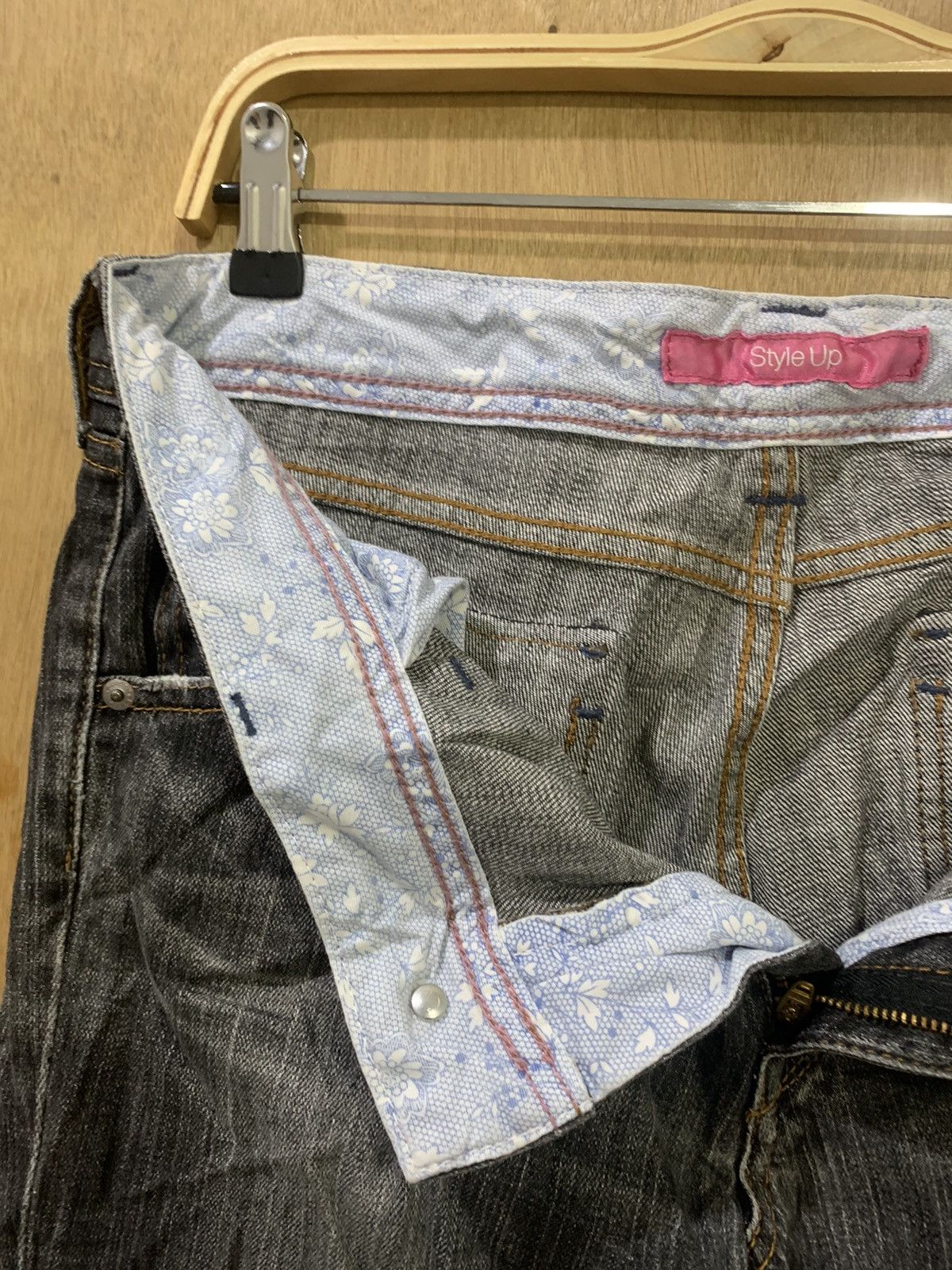 Designer × Japanese Brand × Uniqlo UNIQLO STYLE UP Women Flared Bootcut Stonewash Denim Jeans Size 32" / US 10 / IT 46 - 14 Thumbnail