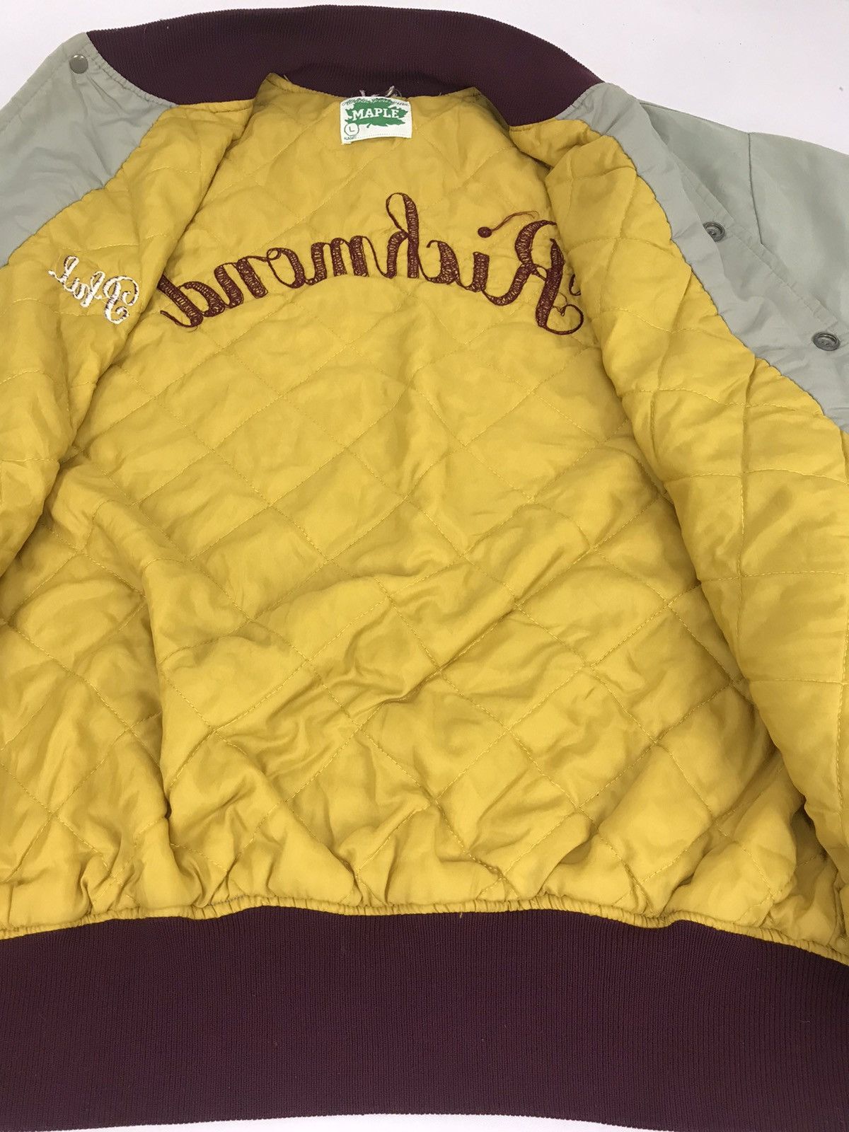 Vintage Vintage 90s Maple Richmond N.E Postal LG Varsity Size US L / EU 52-54 / 3 - 4 Thumbnail