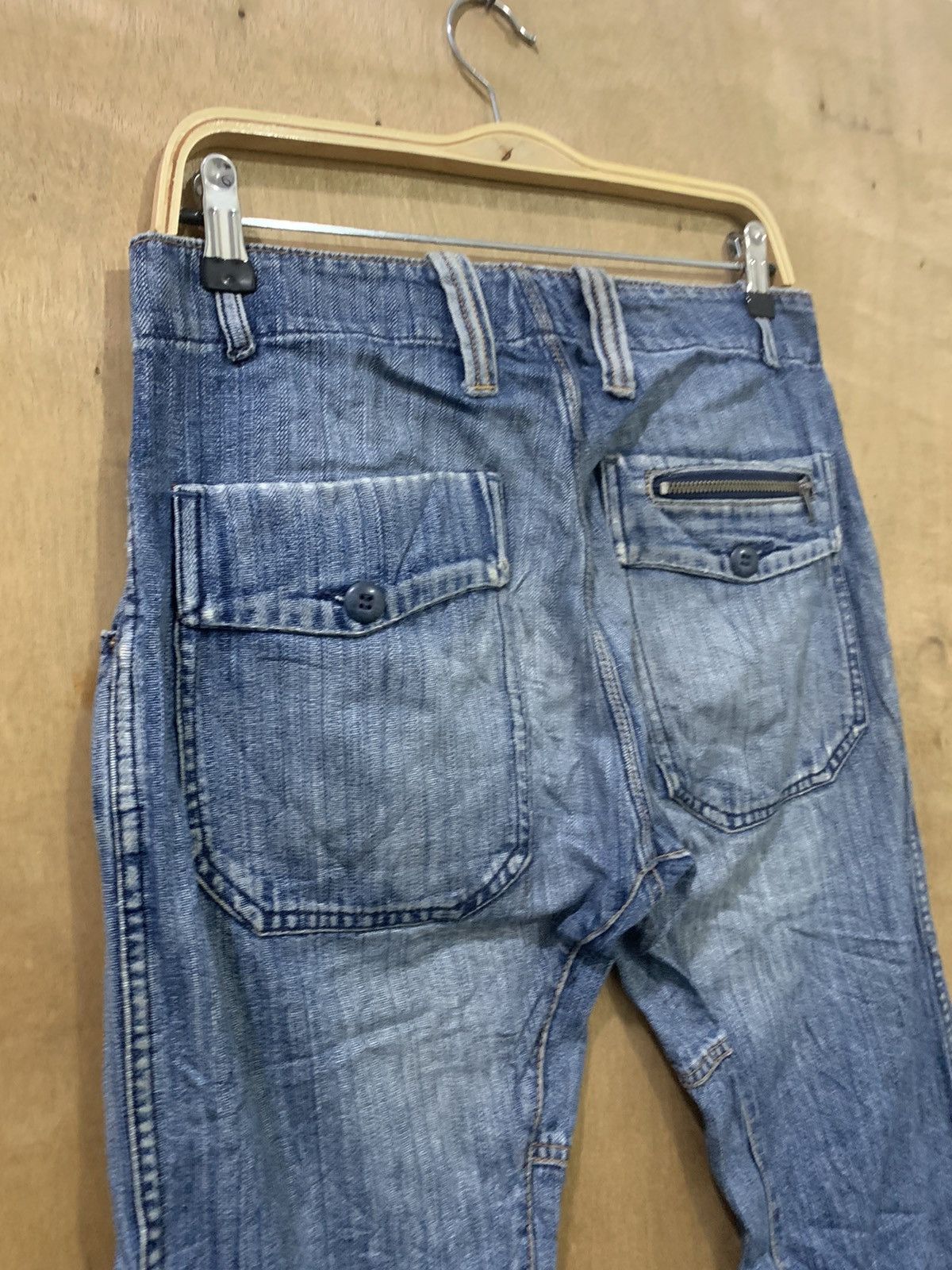 Diesel DIESEL INDUSTY Vintage 90s Rare Distressed Faded Denim Jean Size US 29 - 13 Thumbnail