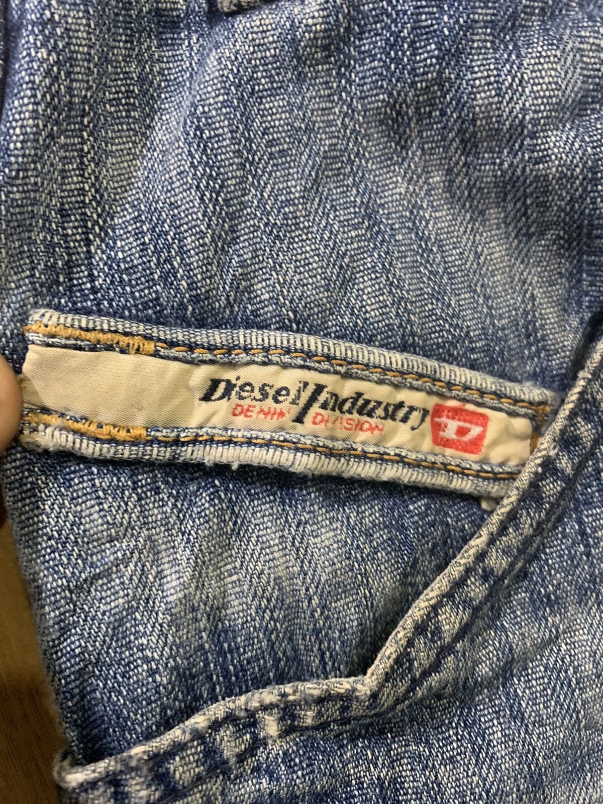 Diesel DIESEL INDUSTY Vintage 90s Rare Distressed Faded Denim Jean Size US 29 - 8 Thumbnail