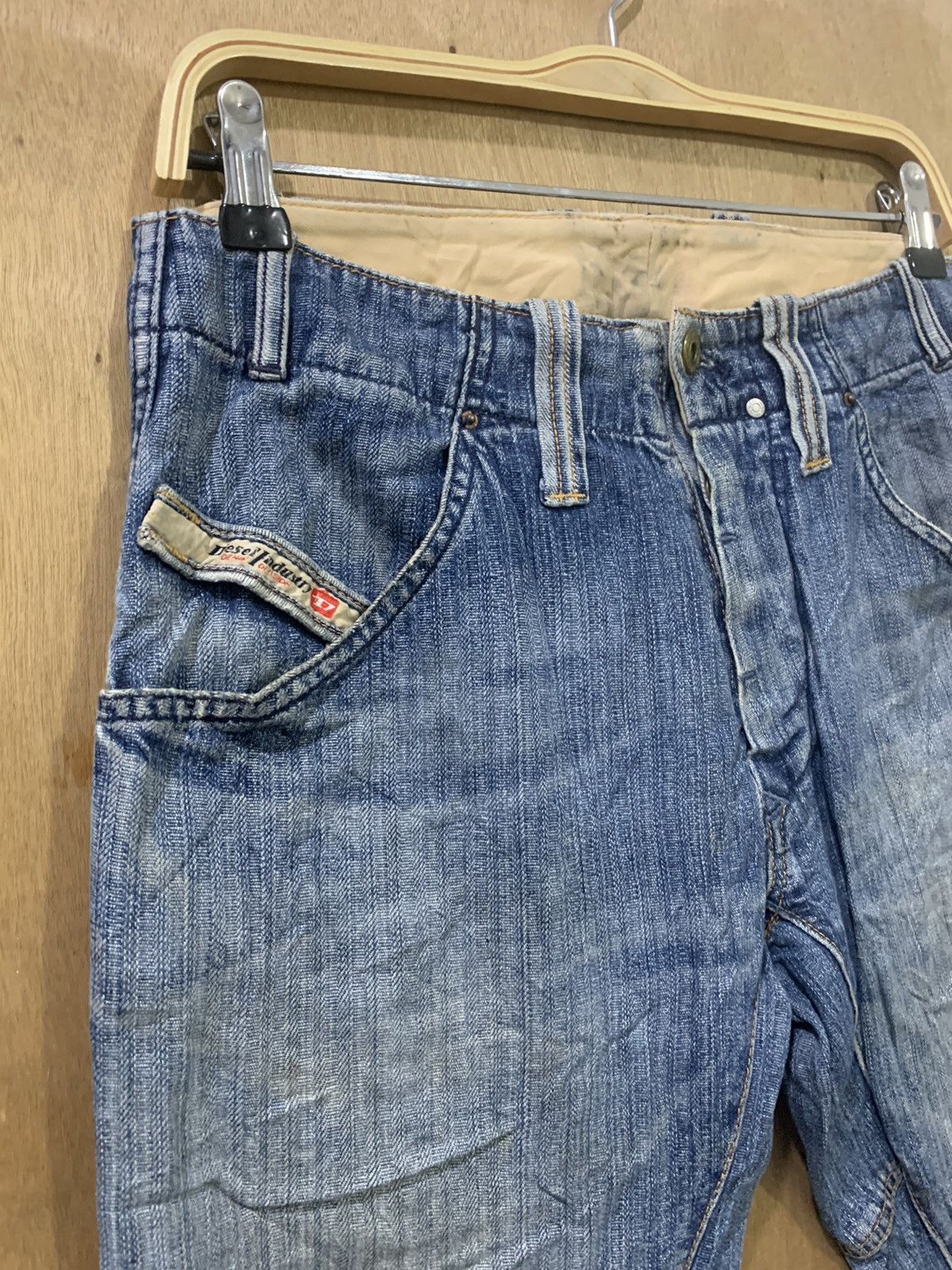 Diesel DIESEL INDUSTY Vintage 90s Rare Distressed Faded Denim Jean Size US 29 - 6 Thumbnail
