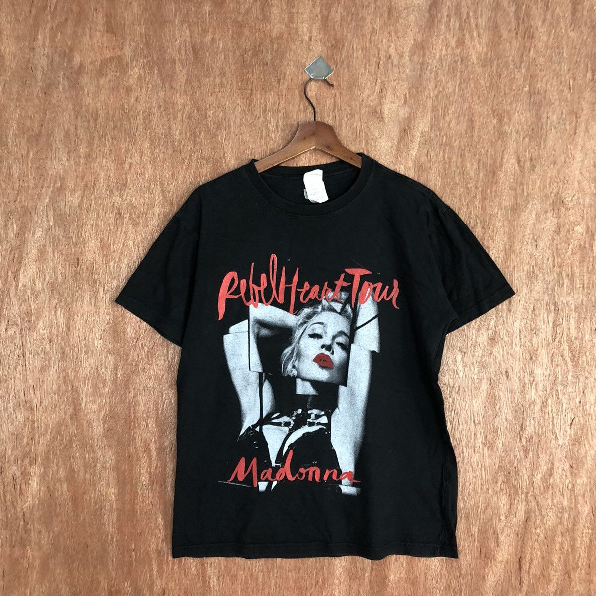 Band Tees D Madonna Rebel Heart Tour Vintage Black tee #2139 Size US M / EU 48-50 / 2 - 1 Thumbnail