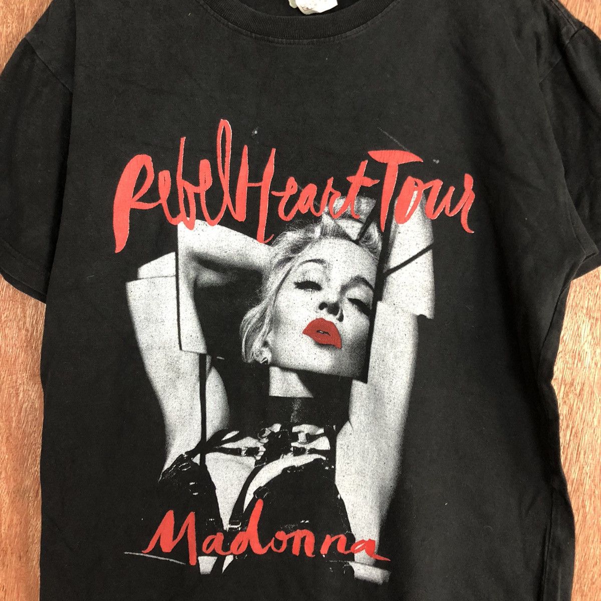 Band Tees D Madonna Rebel Heart Tour Vintage Black tee #2139 Size US M / EU 48-50 / 2 - 8 Thumbnail