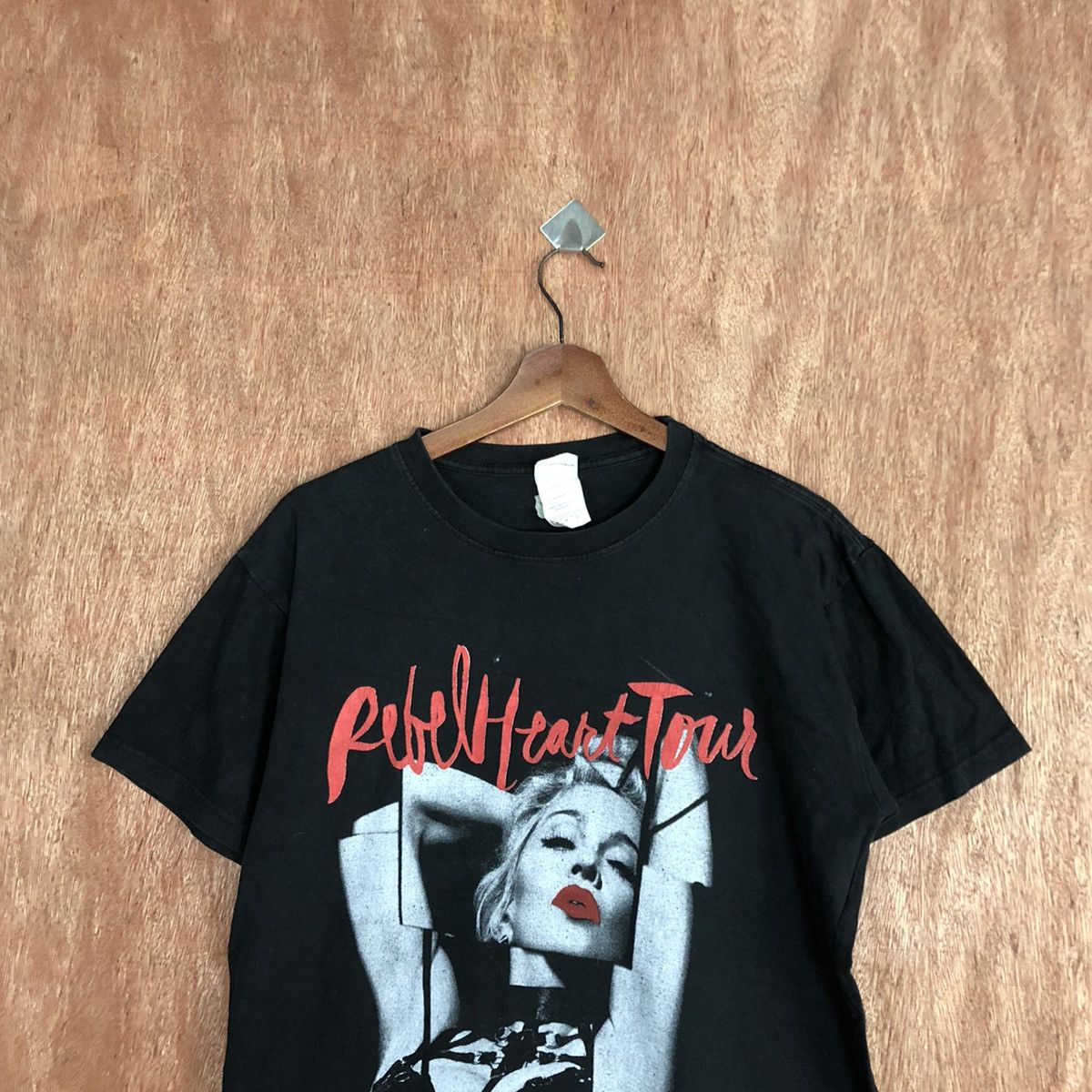 Band Tees D Madonna Rebel Heart Tour Vintage Black tee #2139 Size US M / EU 48-50 / 2 - 2 Thumbnail