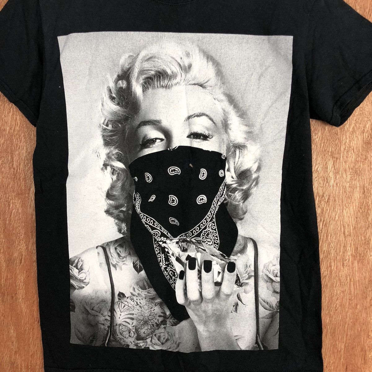 Band Tees D Marilyn Monroe Black Short Sleeve Tshirt #2142 Size US S / EU 44-46 / 1 - 8 Thumbnail