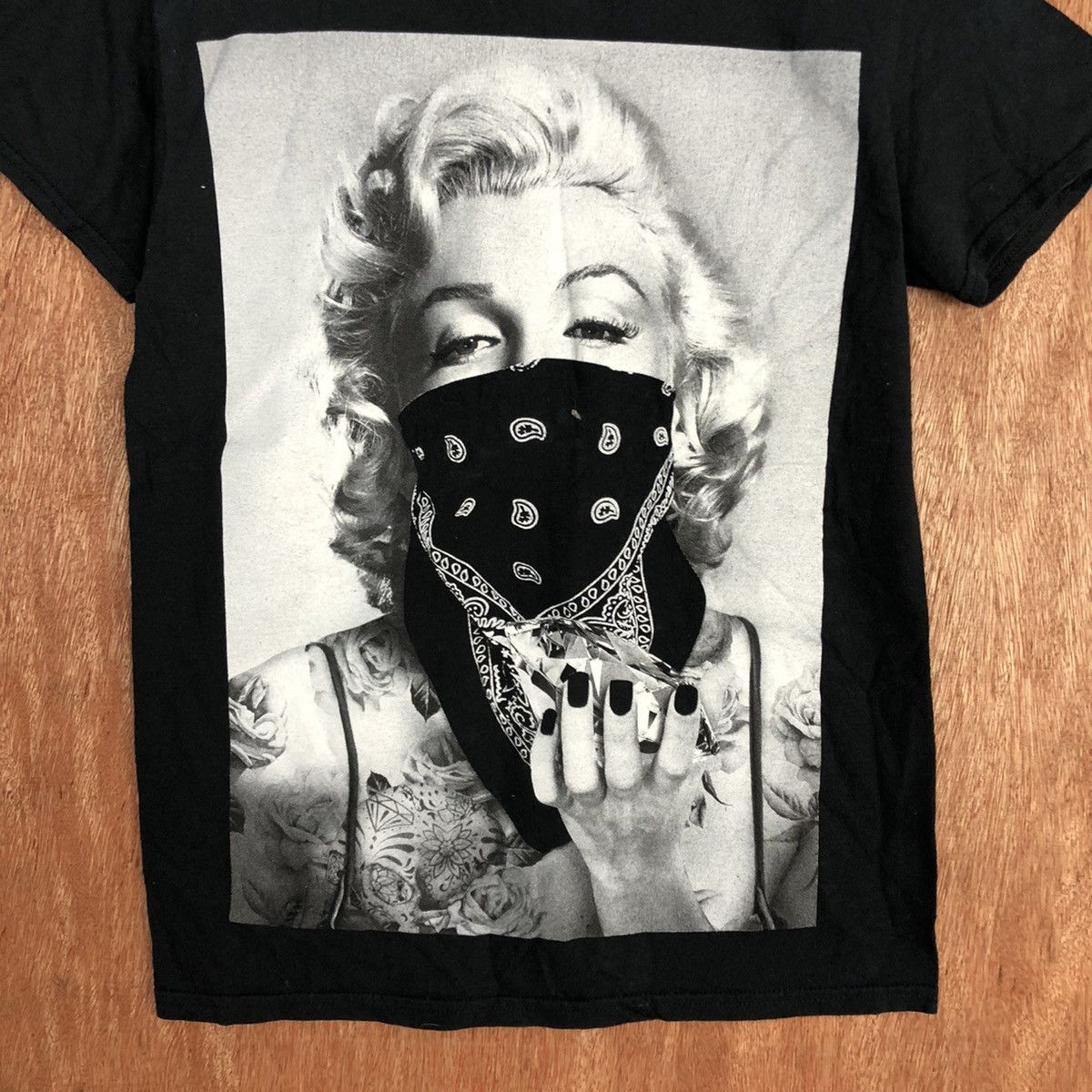 Band Tees D Marilyn Monroe Black Short Sleeve Tshirt #2142 Size US S / EU 44-46 / 1 - 6 Thumbnail