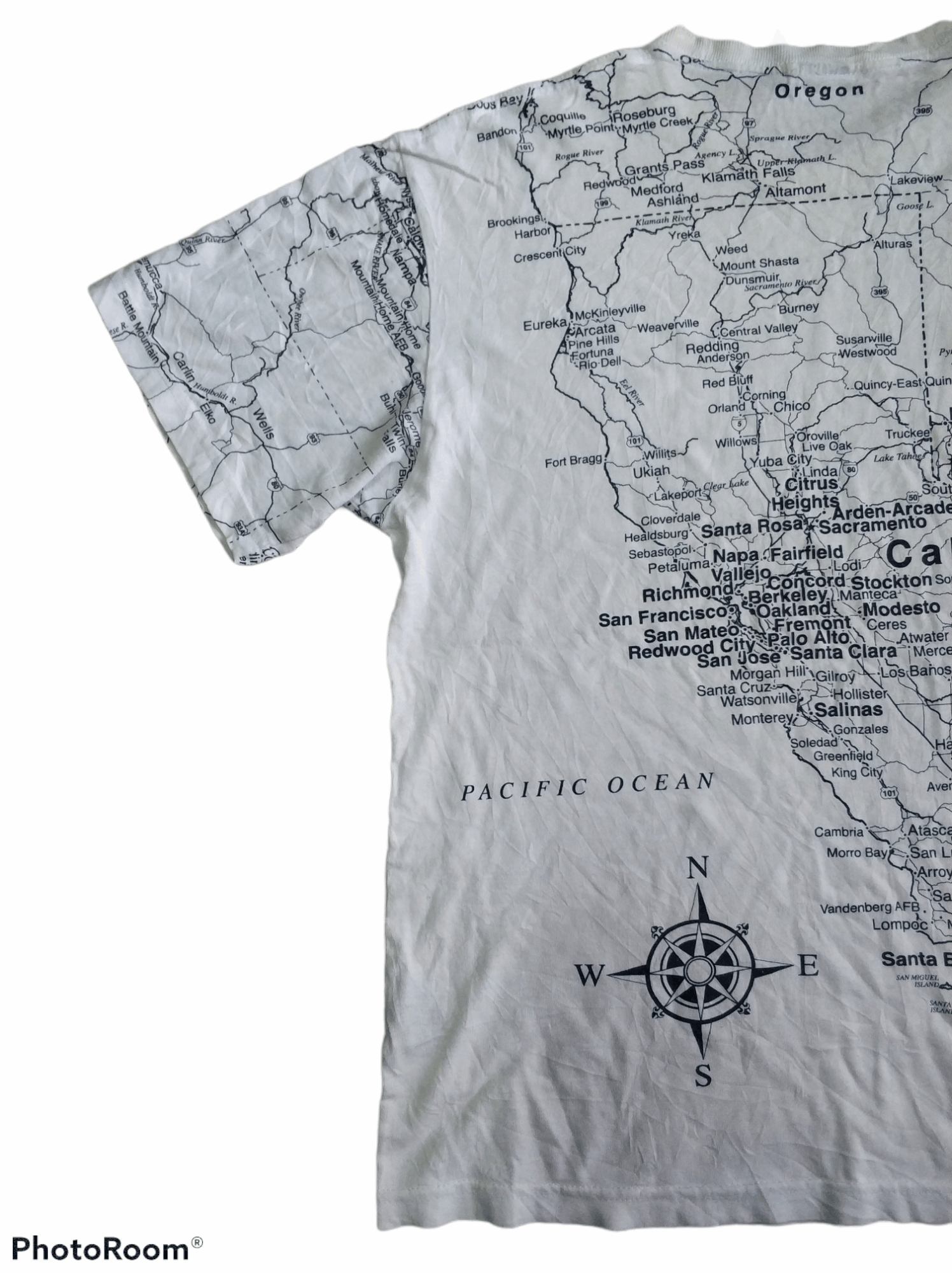 Japanese Brand 🔥Rare All Over Printed California State of Mind Size US L / EU 52-54 / 3 - 2 Thumbnail