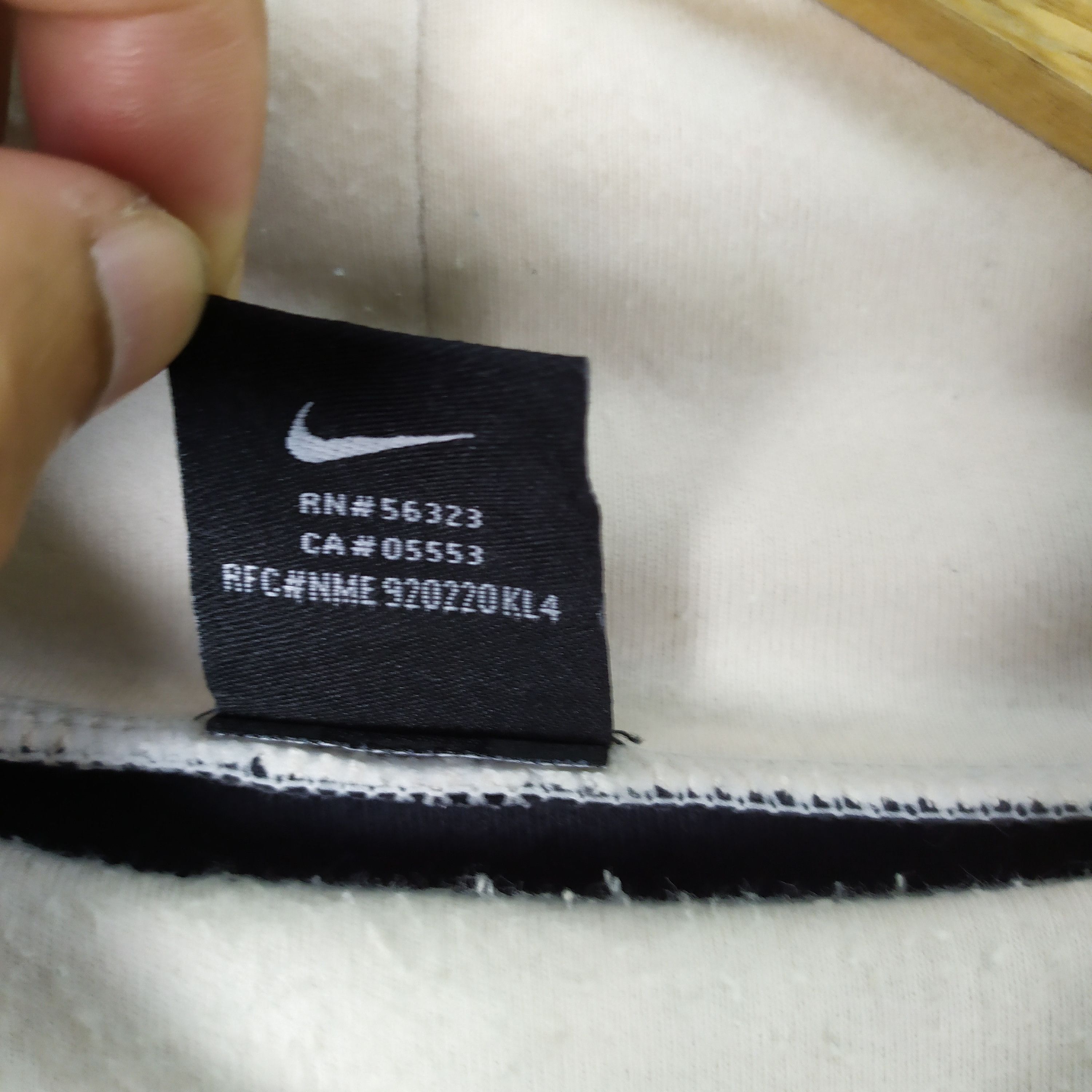 Nike NIKE BLACK SWEATSHIRT Size US L / EU 52-54 / 3 - 7 Thumbnail
